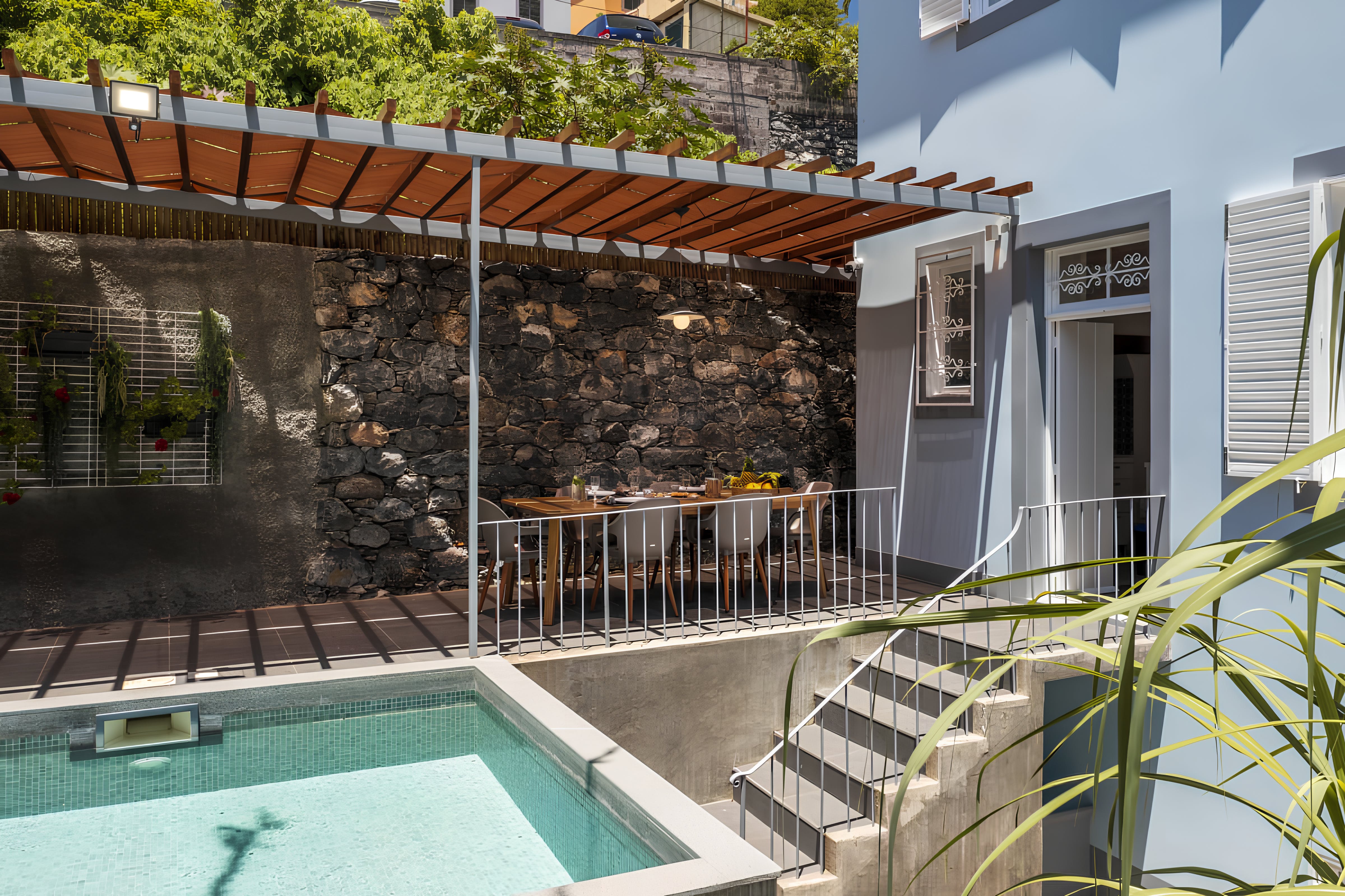 Villa Nortada Alegria Funchal: Spacious 3-Bedroom Apartment with Sea Views and Pool, Funchal Madeira