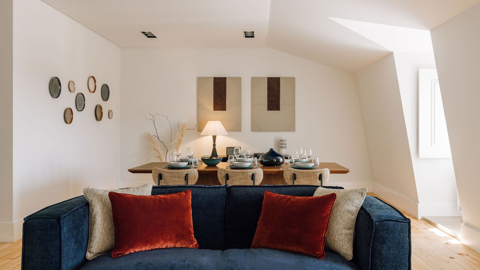 Villa Nortada Azulejo Alfama Lisboa: Luxury 2-Bedroom Apartment with Spa and Private Parking, Lisbon Baixa