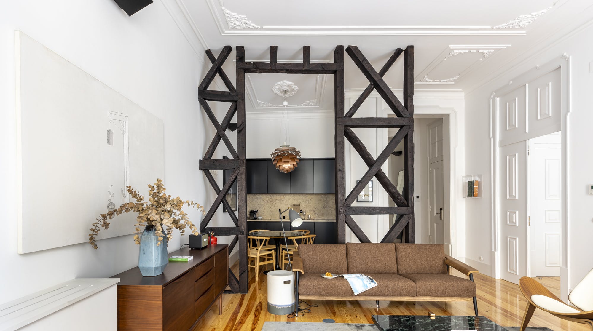 Villa Nortada Azulejo Anjos: Luxury 2-Bedroom Apartment with Sea Views and Spa, Campo Pequeno Lisbon