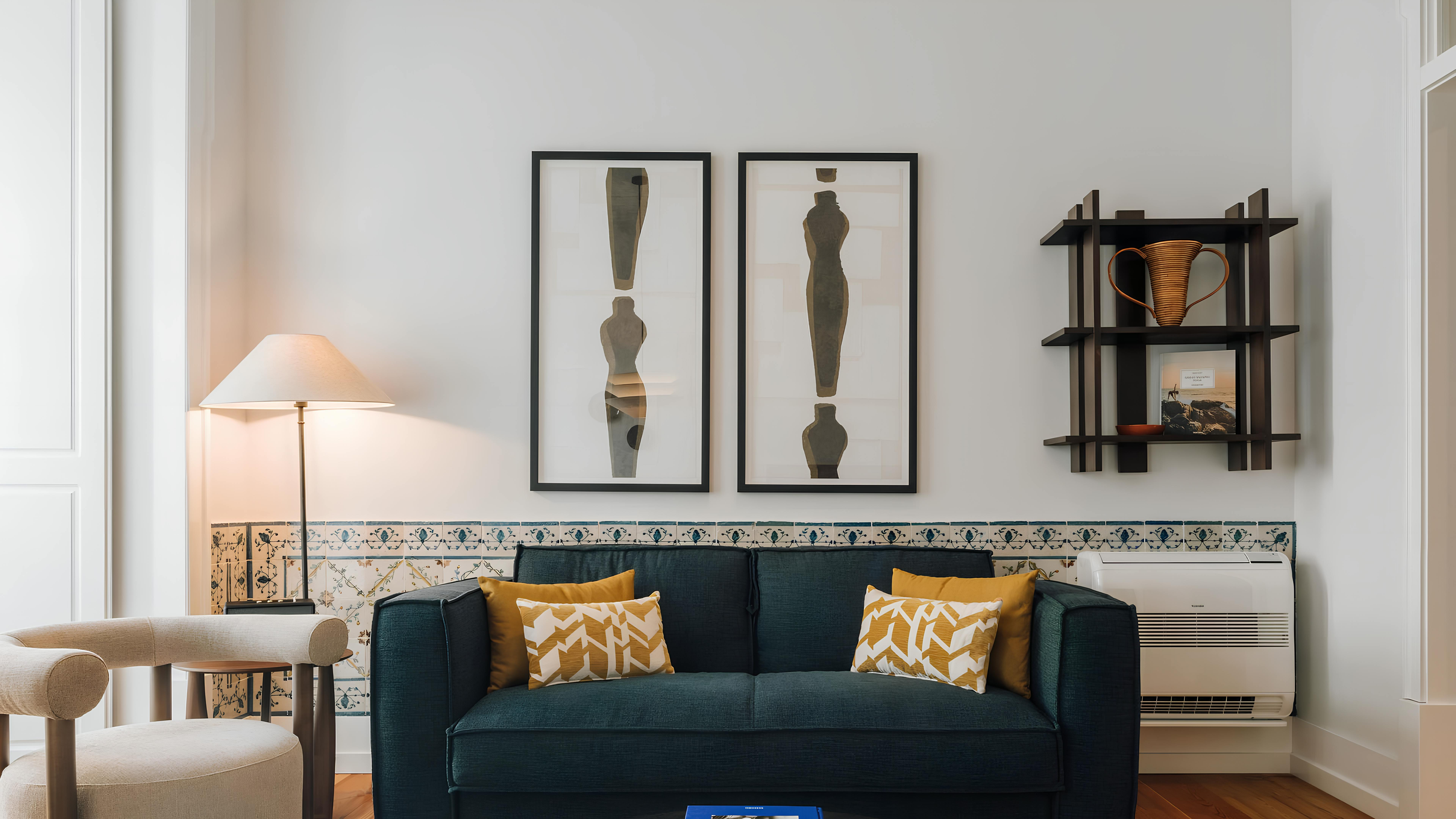 Villa Nortada Azulejo Rossio: Luxury 2-Bedroom Apartment with Spa and Air-Con in Baixa, Lisbon