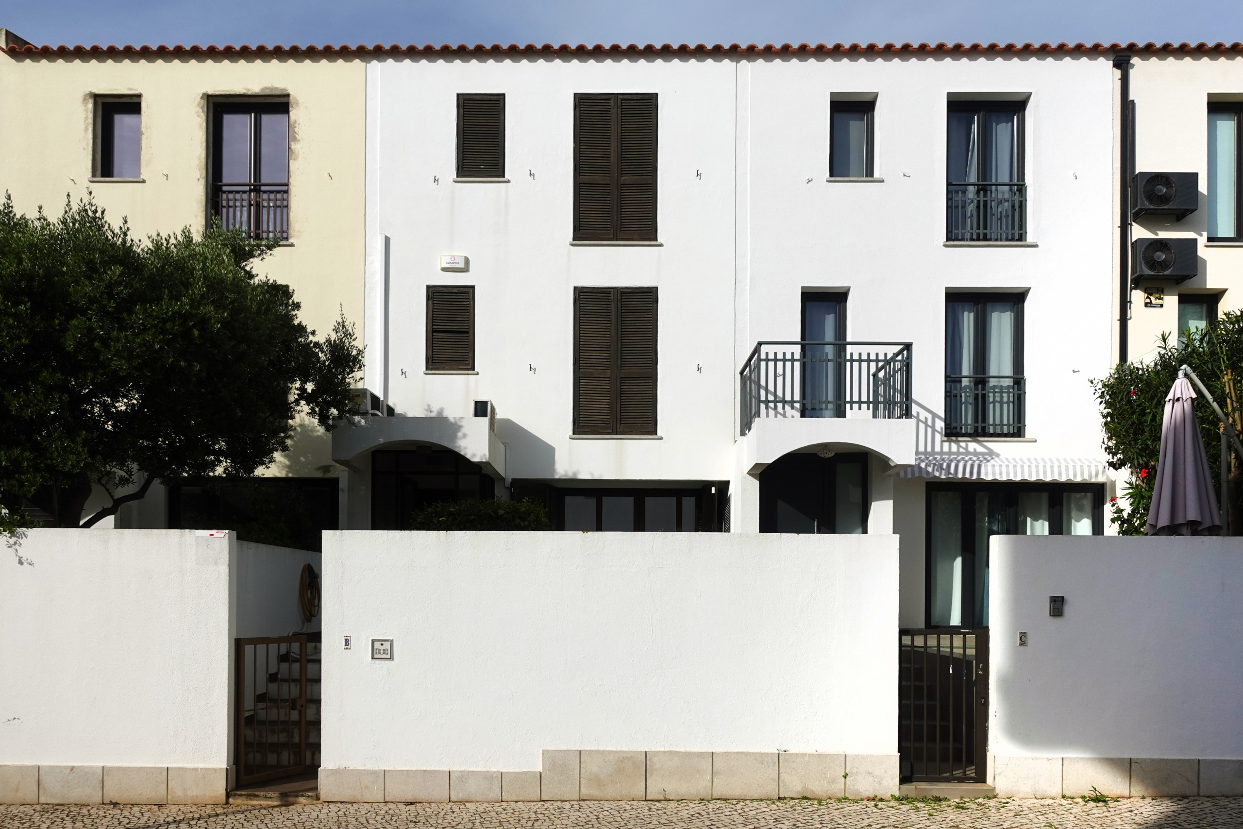 Villa Nortada Carmim Vilamoura Quarteira: Luxury 3-Bedroom Villa with Pool and Sea Views, Quarteira Algarve