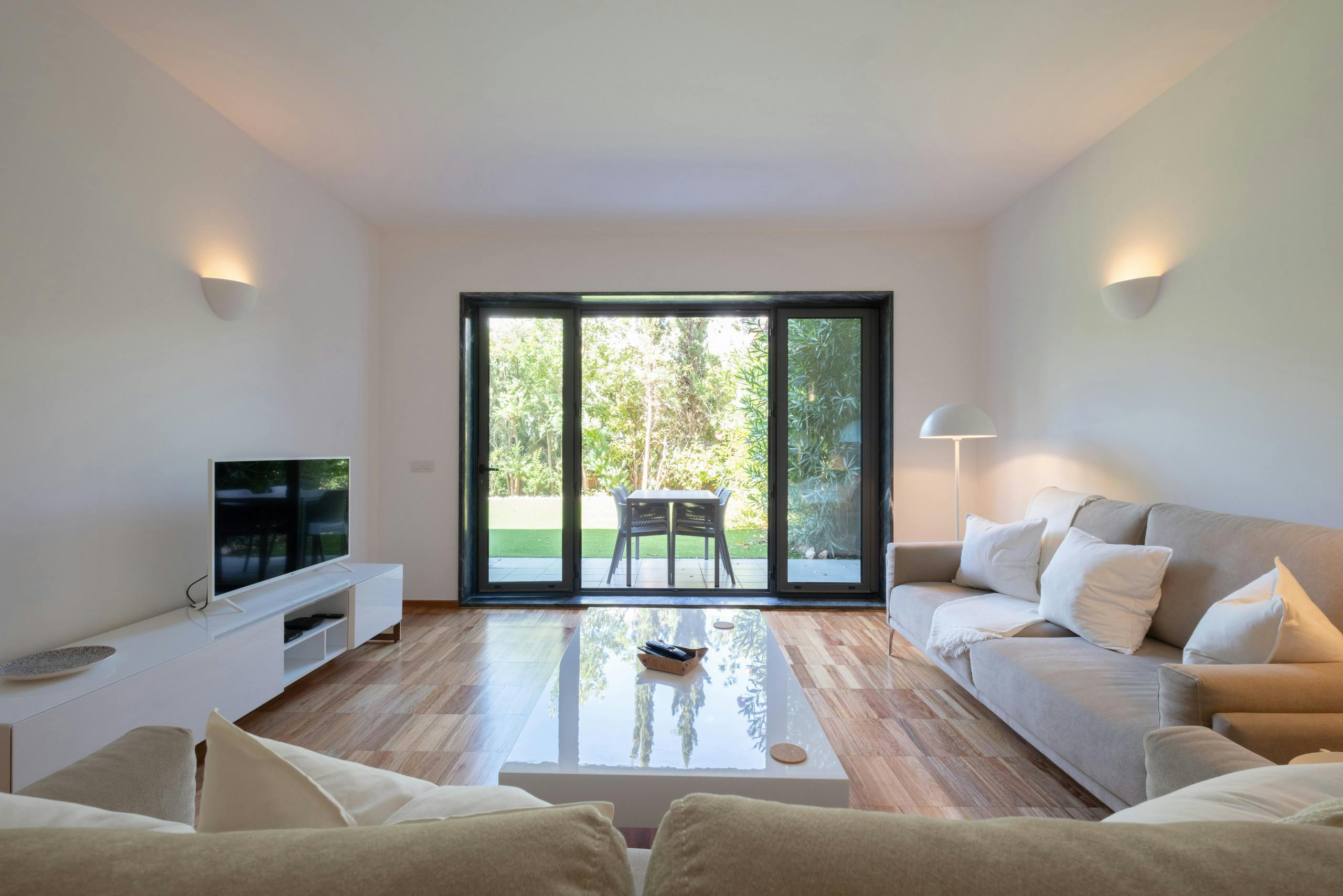 Villa Nortada Oleandro Bensafrim Lagos: Luxury 2-Bedroom Apartment with Sea Views and Pool, Lagos Algarve