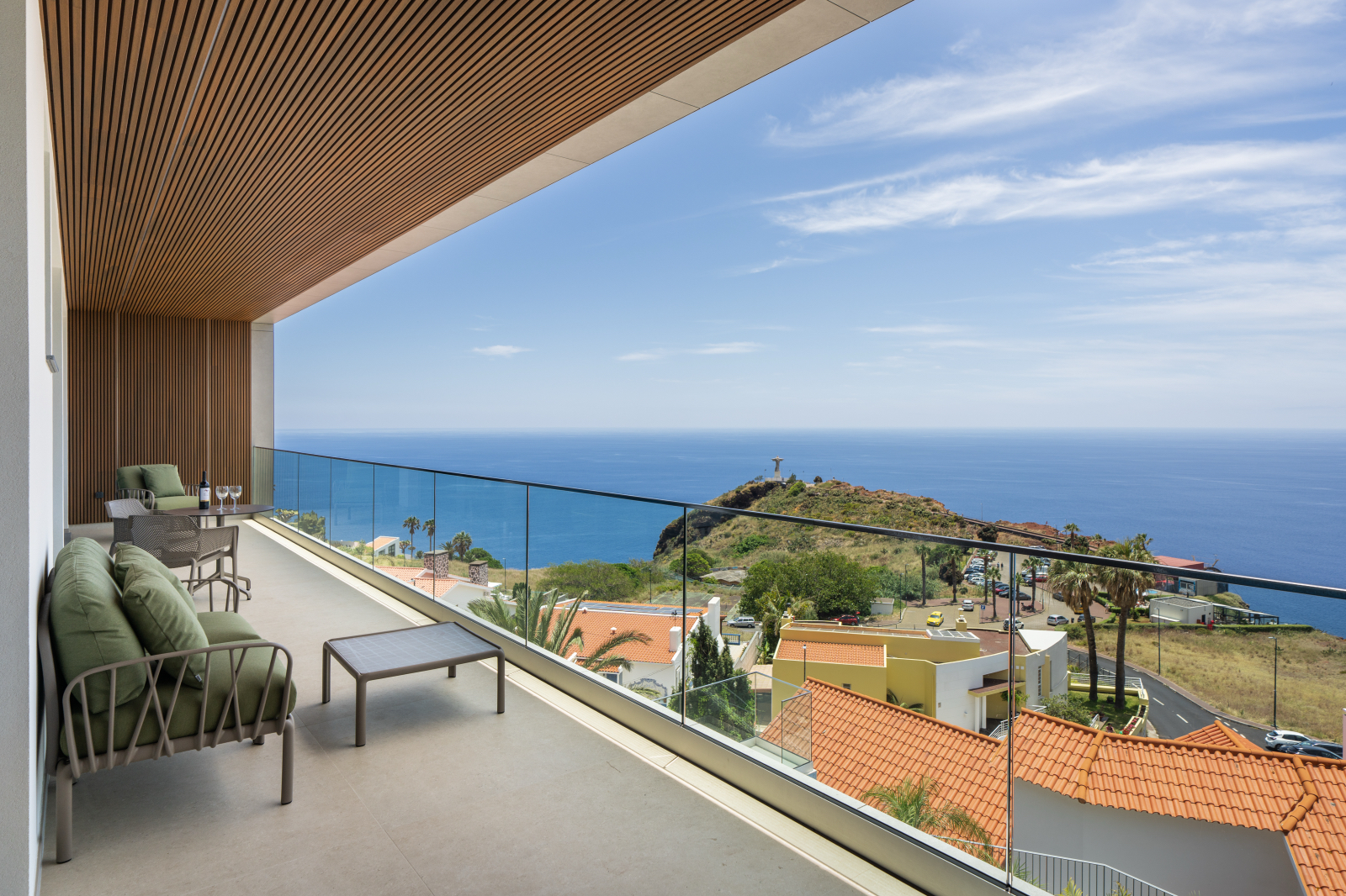Villa Nortada Oleandro Garajau Madeira: Luxury 4-Bedroom Villa with Infinity Pool and Sea Views, Madeira