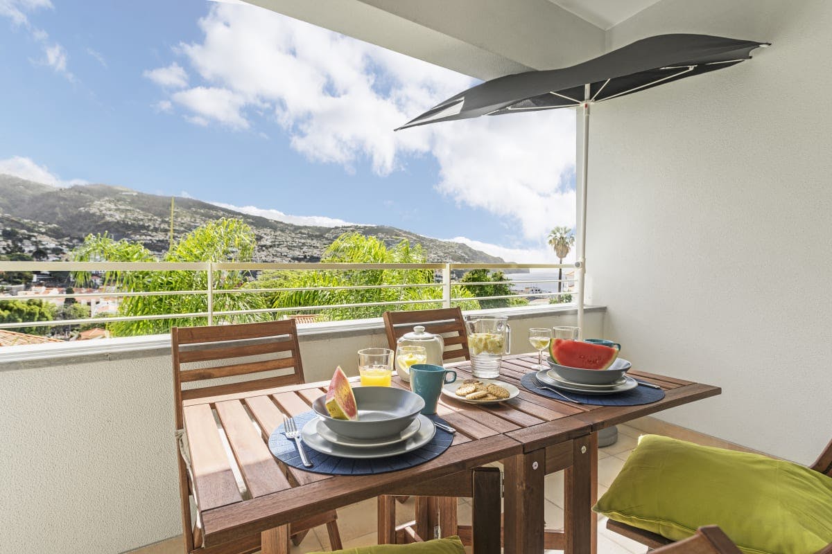 Villa Nortada Oleandro Santa Catarina Funchal: Luxury 3-Bedroom Apartment with Pool and Parking, Funchal