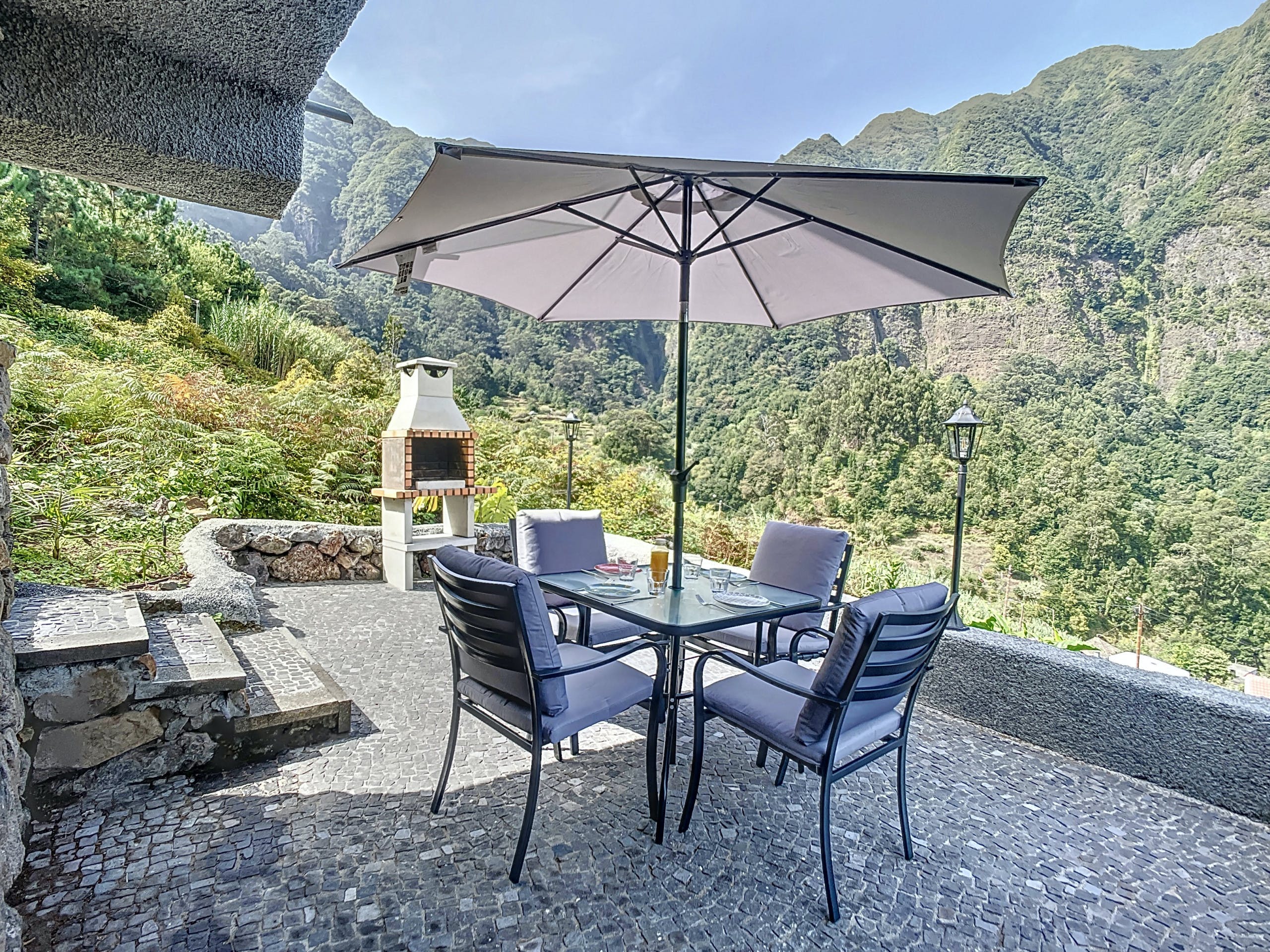 Villa Nortada Oleandro São Vicente: Luxury 2-Bedroom Villa with Hot Tub and Sea Views, São Vicente