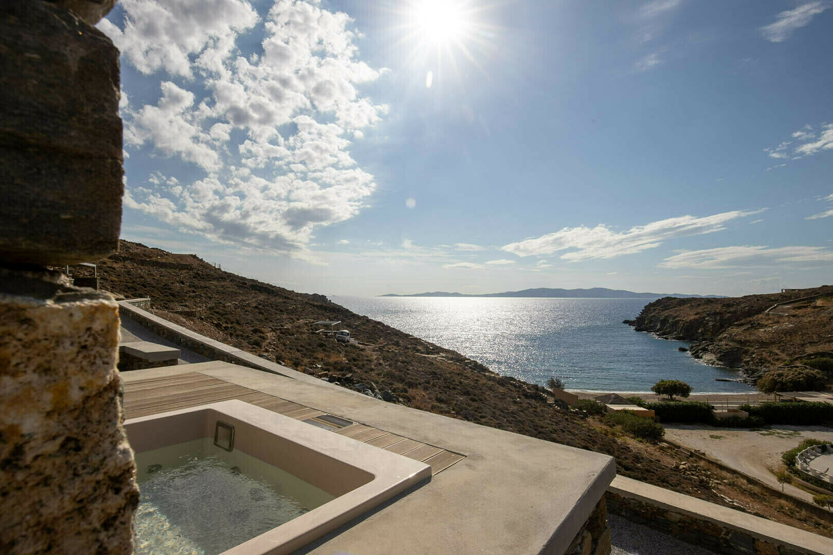 Villa Notos Oleandro Agios Romanos Tinos: Luxury 2-Bedroom Villa with Private Hot Tub and Sea Views, Tinos Greece