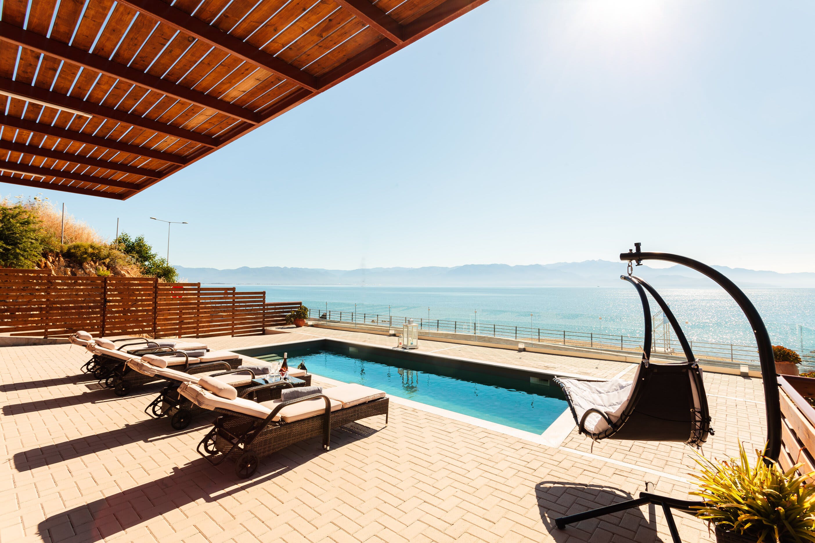 Villa Notos Oleandro Petalidi: Luxury 3-Bedroom Apartment with Private Pool and Sea Views, Messenia