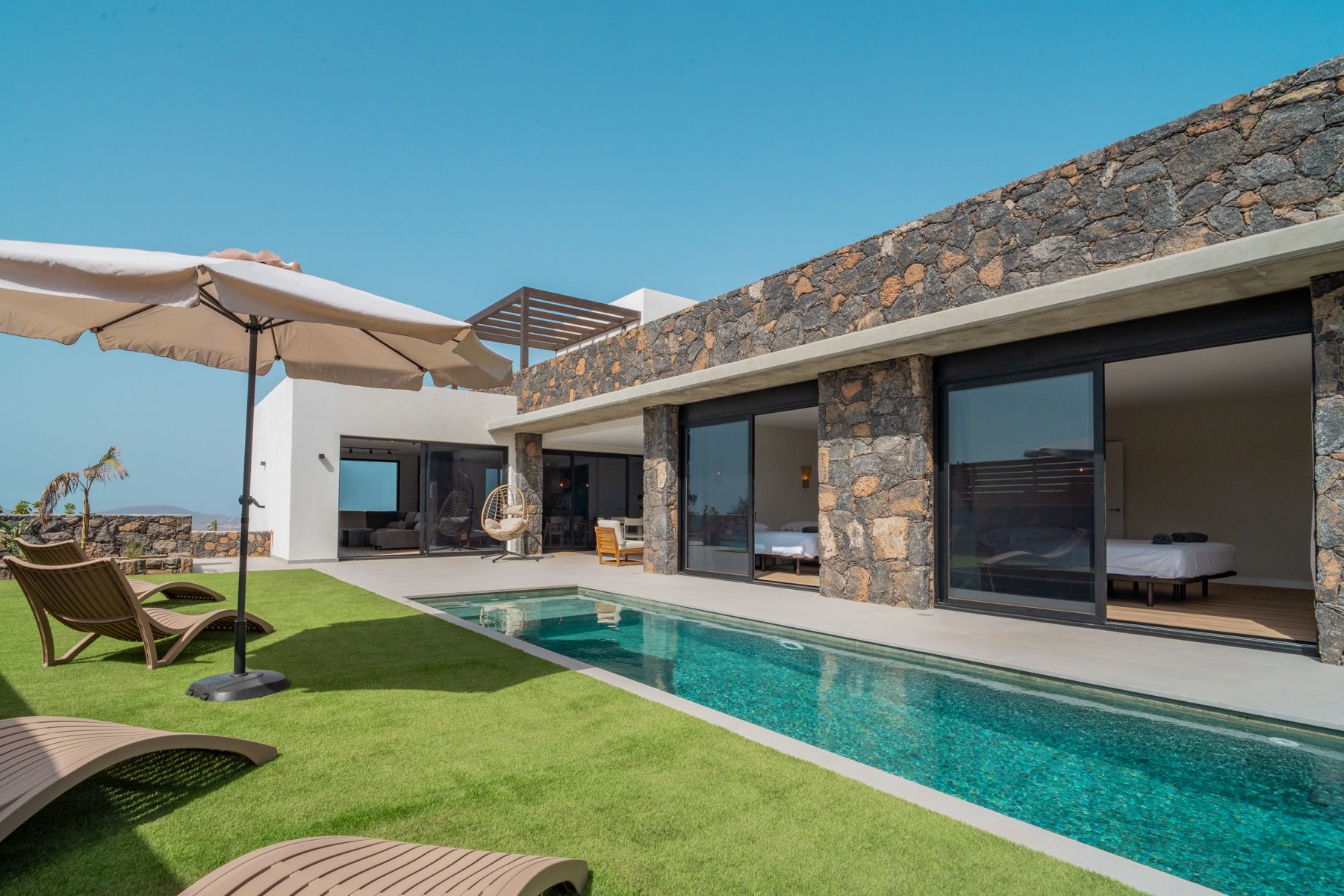 Villa Palmera Montaña Villaverde: 3-Bedroom Heated Pool & Spa Villa with Volcanic Views in Vil