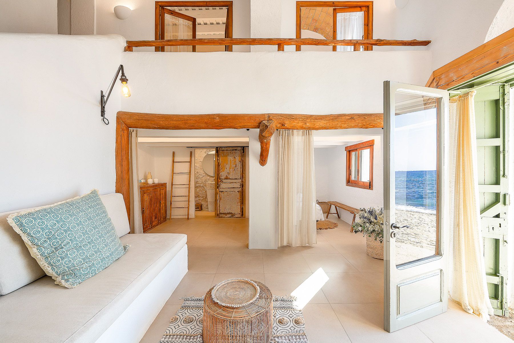 Villa Pineda Calella Palafrugell: 4-Bedroom Seafront Villa with Spa in Palafrugell, Costa Brav