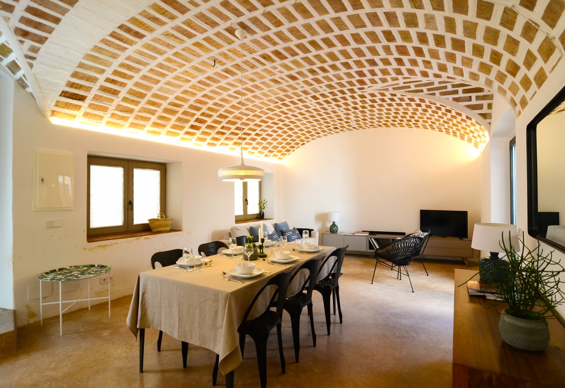 Villa Ponent Empúries Escala: 2-Bedroom Award-Nominated Heritage Townhouse with Sea Views