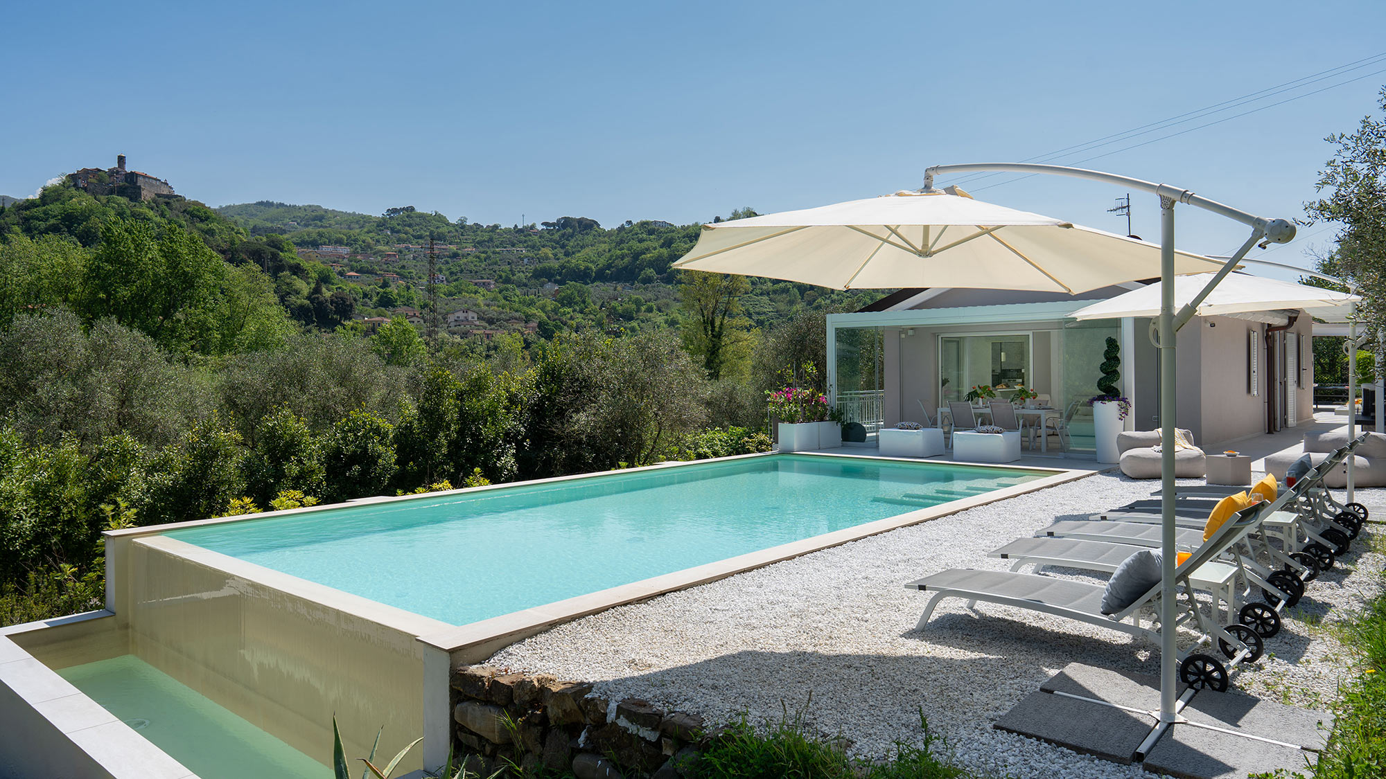 Villa Ponente Sorgnano Massa-Carrara: Luxury 3-Bedroom Villa with Private Pool and Sauna, Cinque Terre