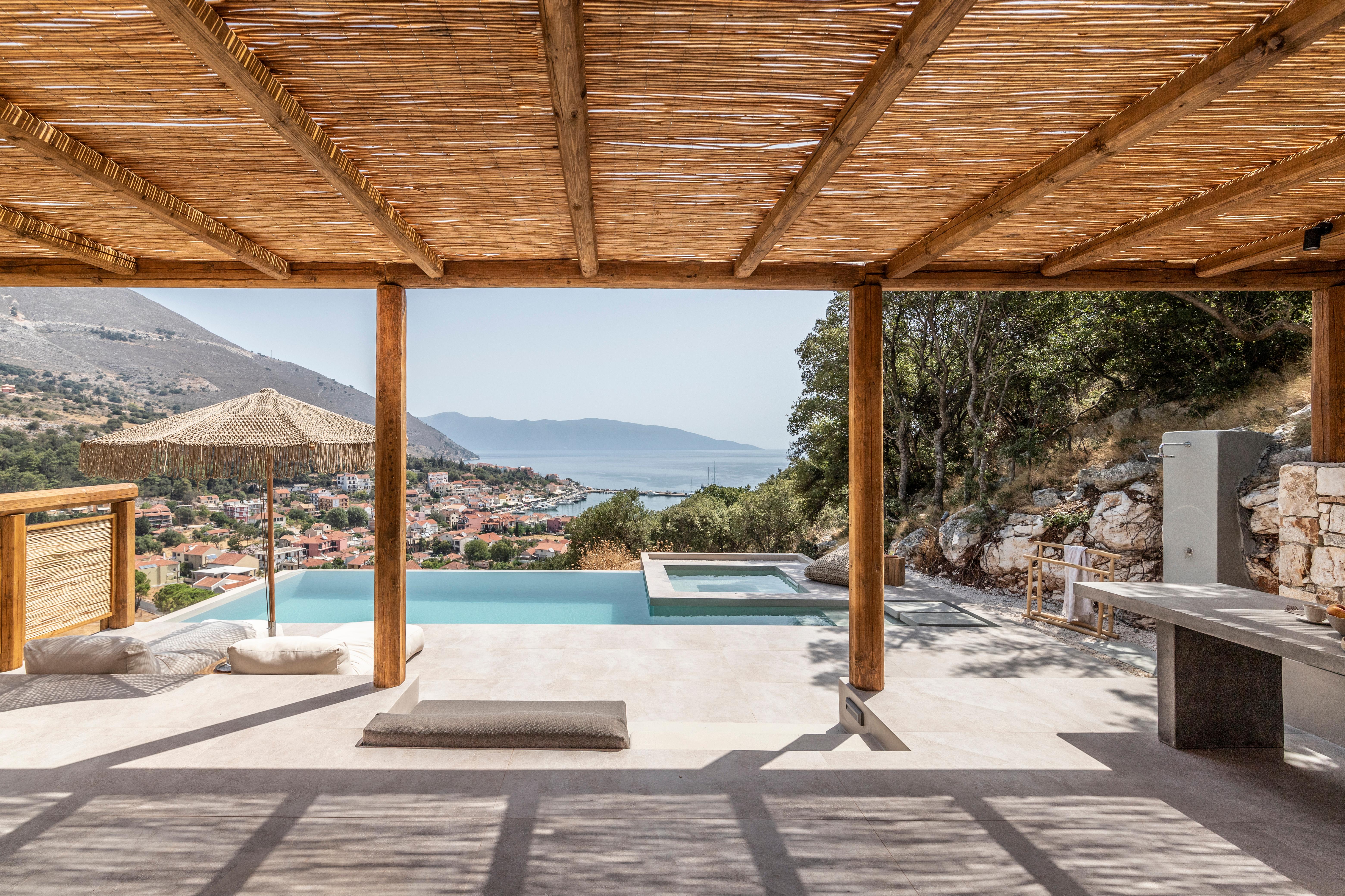 Villa Prasinos Agia Effimia Kefallonia: Luxury 1-Bedroom Villa with Infinity Pool and Sea Views, Kefallonia