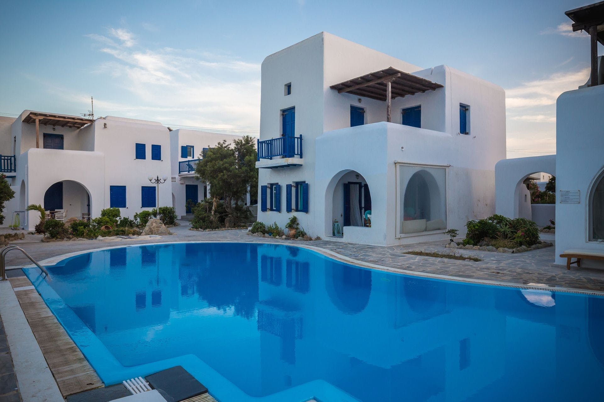 Villa Prasinos Agios Stefanos Mykonos: Luxury 3-Bedroom Villa with Hot Tub and Sea Views, Mykonos