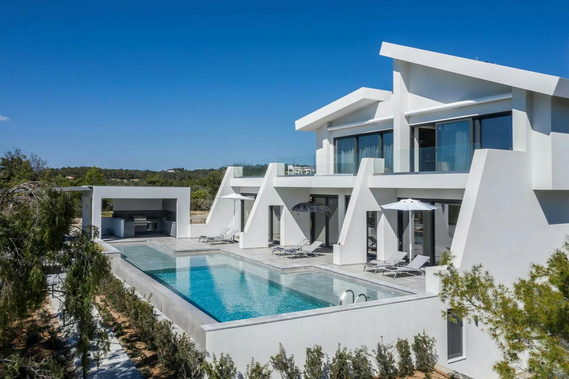 Villa Prasinos Akra Elios: Luxury 7-Bedroom Villa with Private Pool and Sea Views, Elios Greece