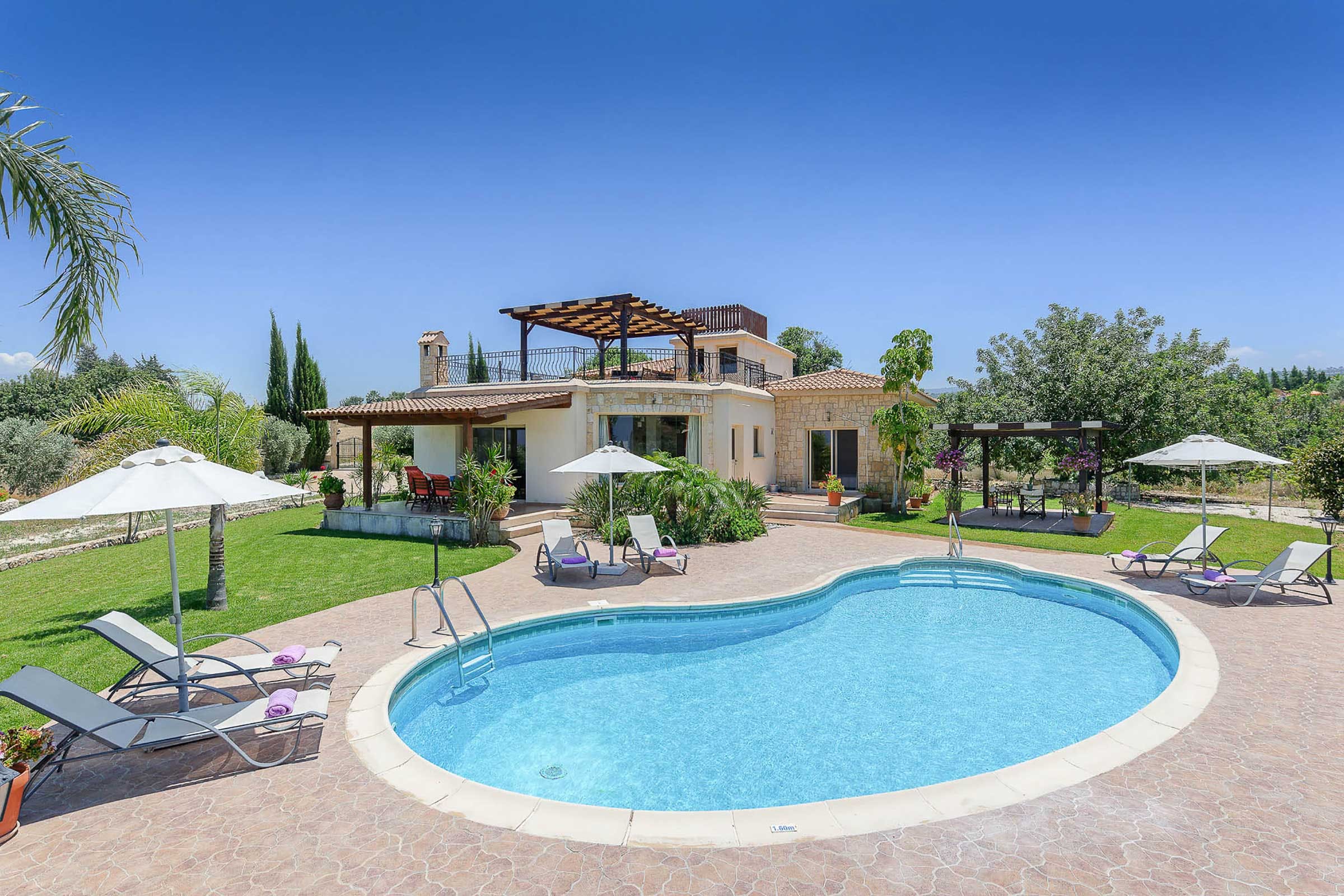 Villa Prasinos Argaka Polis: Spacious 3-Bedroom Townhouse with Private Pool and Sea Views, Polis Cyprus