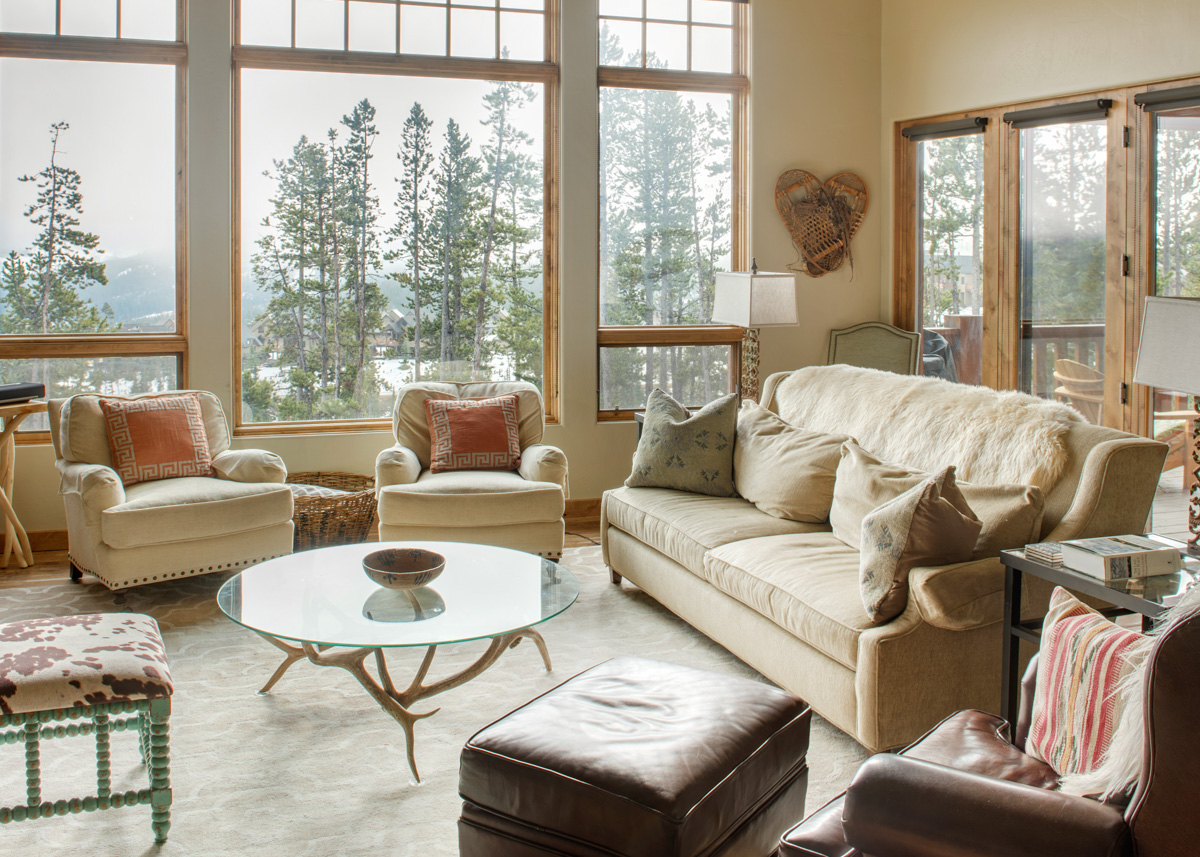 Villa Prasinos Ennis Madison: Luxury 4-Bedroom Ski Chalet with Hot Tub in Madison County