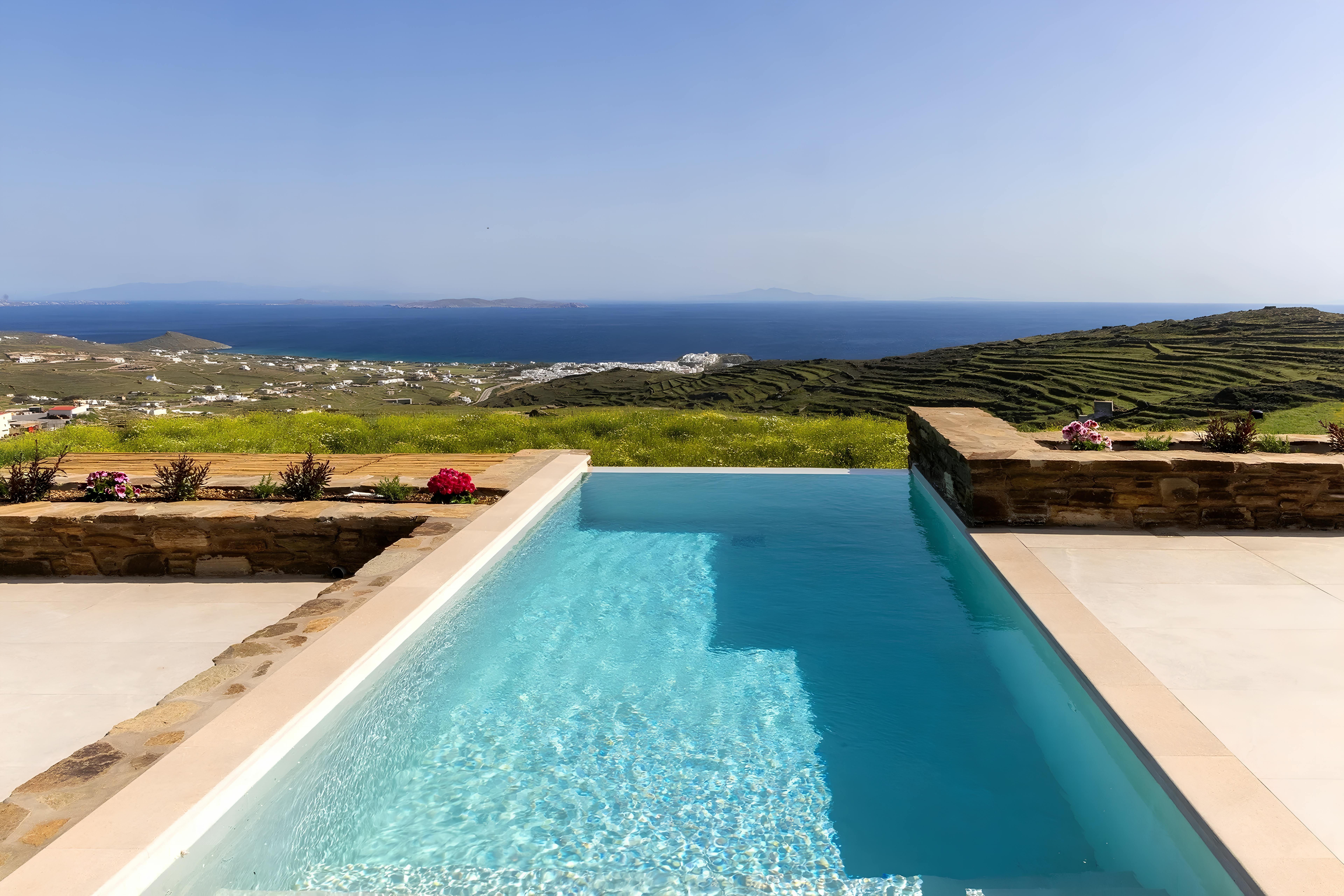 Villa Prasinos Exomytis Tinos: Luxury 2-Bedroom Villa with Private Pool and Sea Views, Tinos Greece