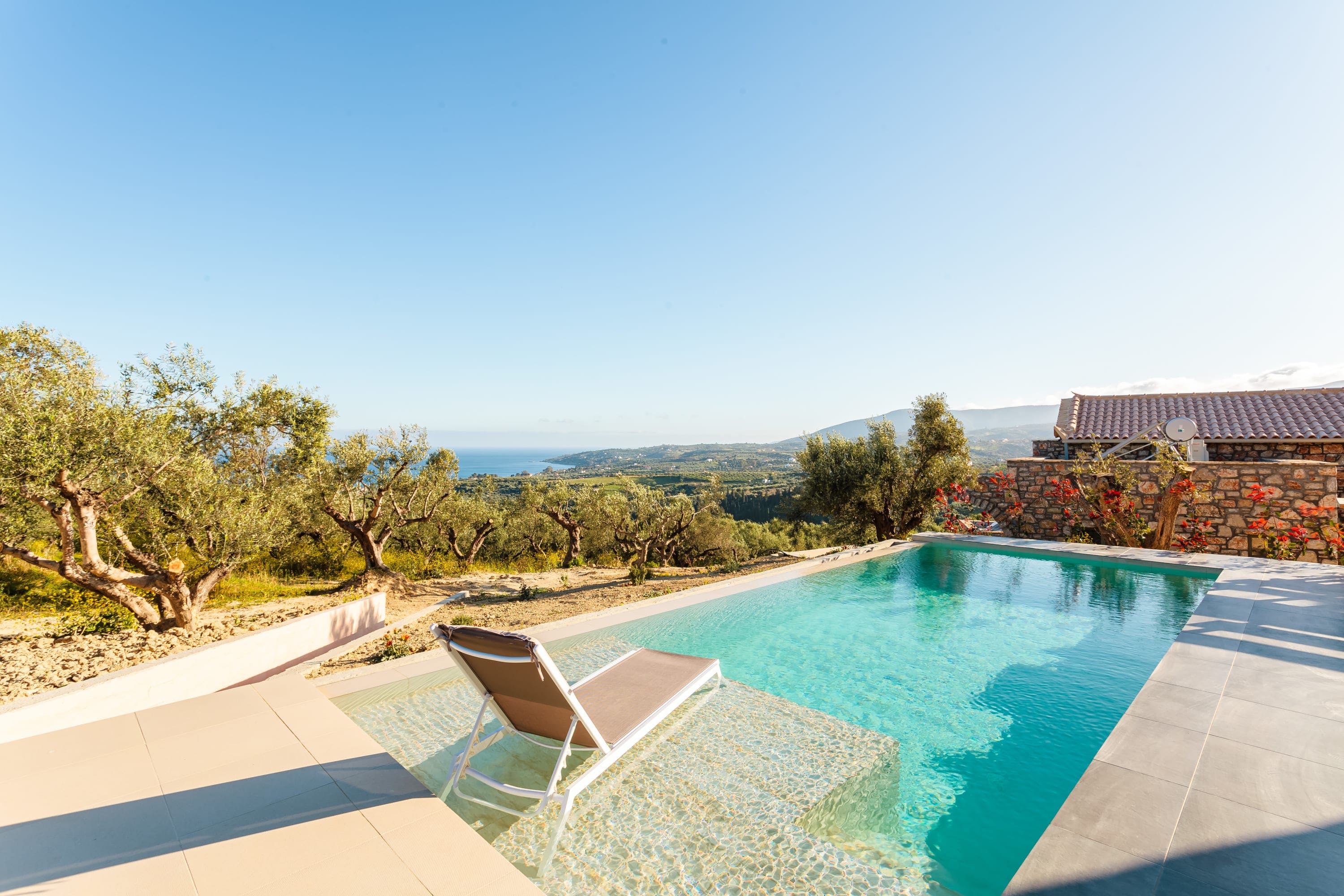 Villa Prasinos Kirikos Koroni: Luxury 2-Bedroom Villa with Private Pool and Sea Views, Messenia
