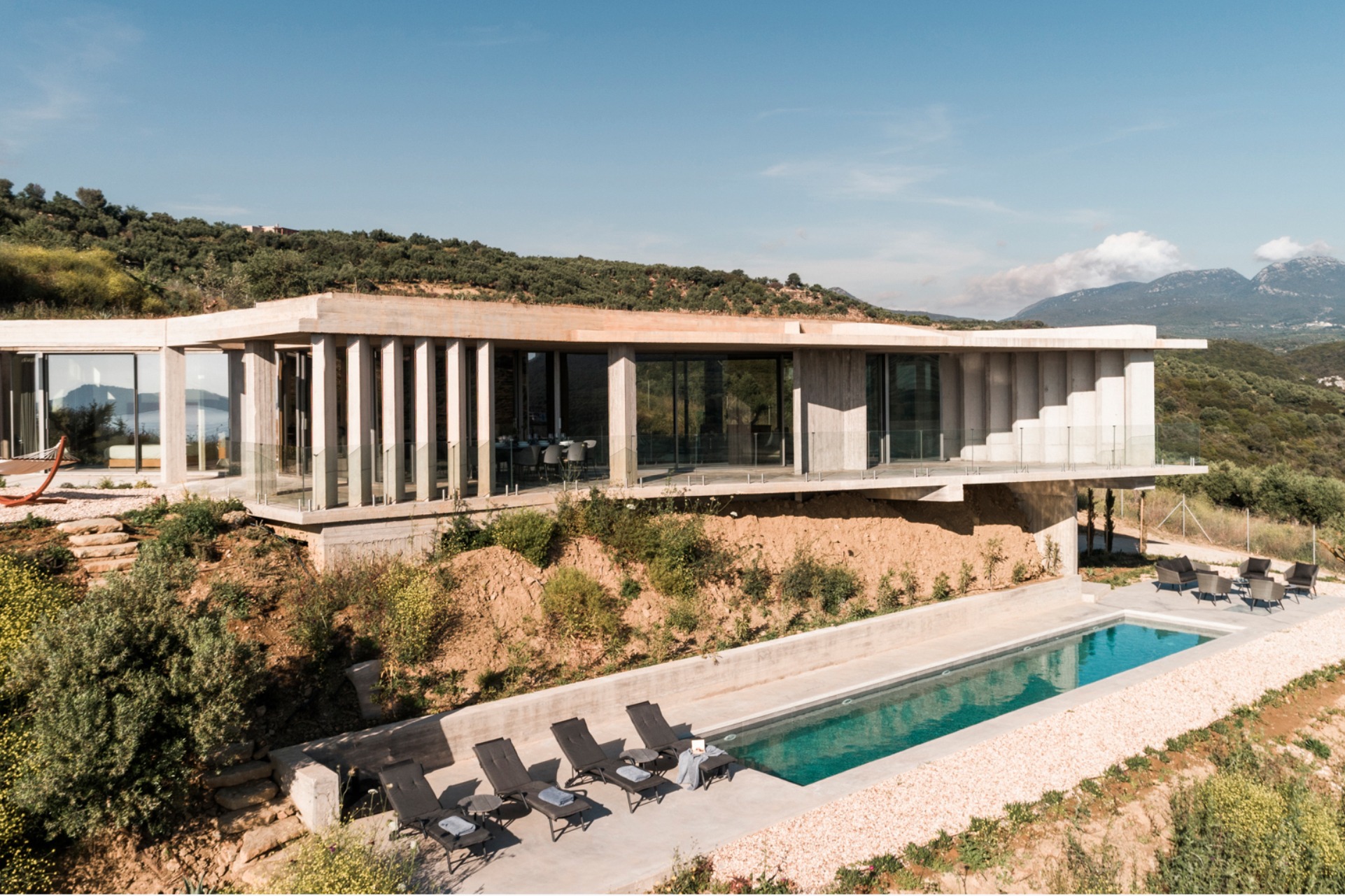 Villa Prasinos Methoni Pylos: Luxury 4-Bedroom Apartment with Private Pool and Sea Views, Messenia