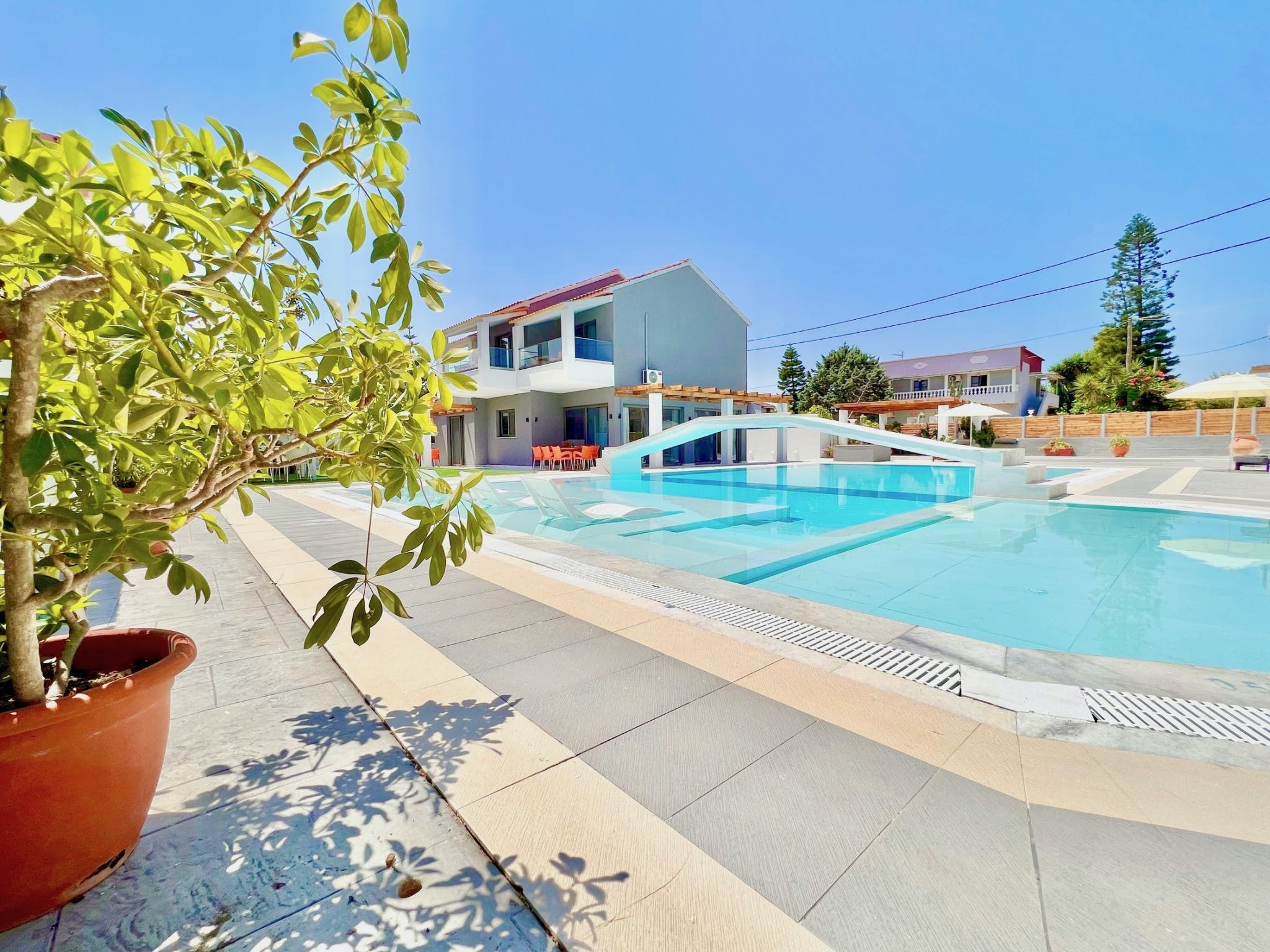 Villa Prasinos Nissaki Agios Stefanos: Luxury 4-Bedroom Villa with Private Pool and Sea Views, Agios Stefanos