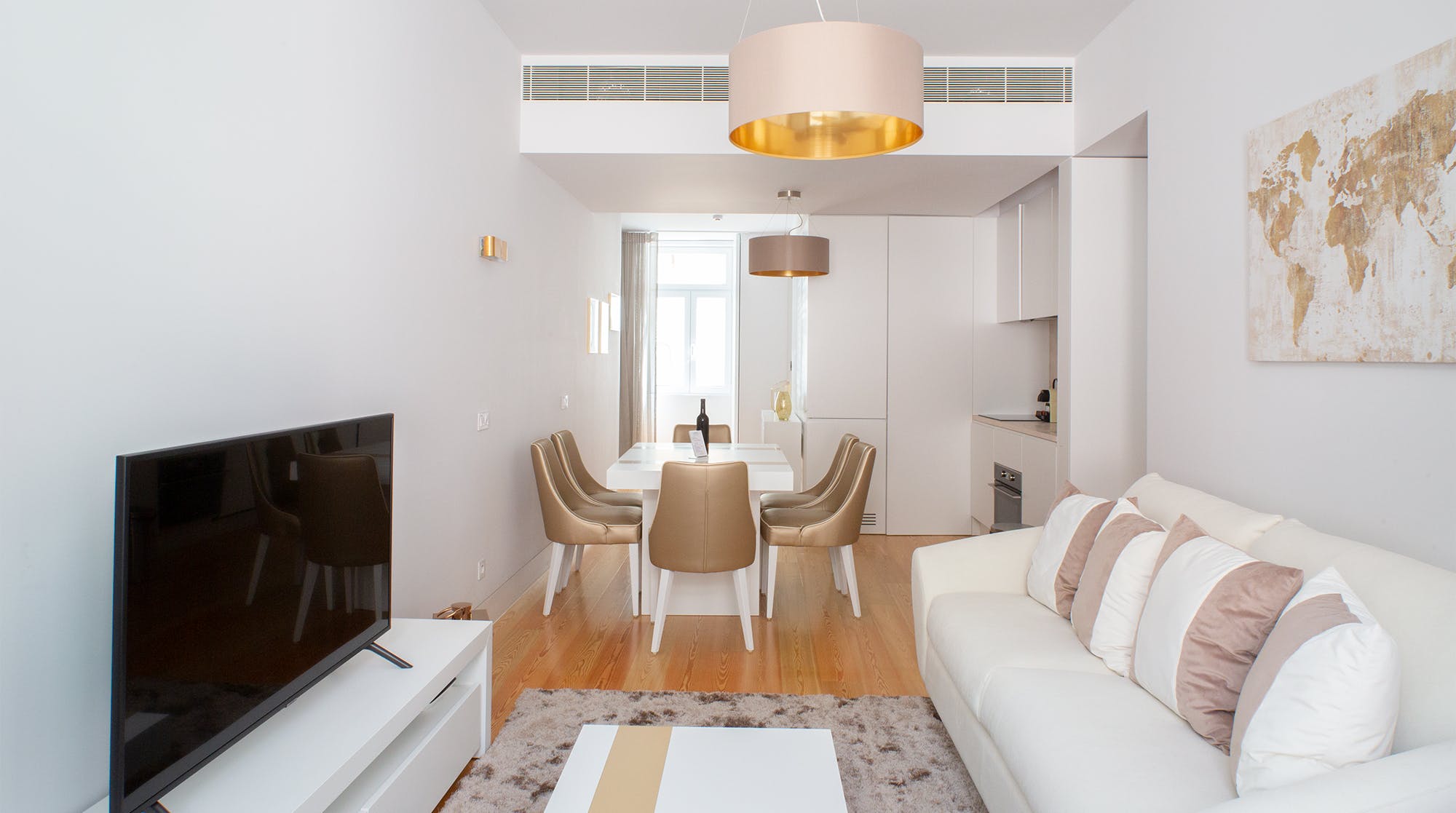 Villa Prateado São Bento Chiado: Luxury 2-Bedroom Apartment with Sea Views and Air-Con, Chiado Lisbon