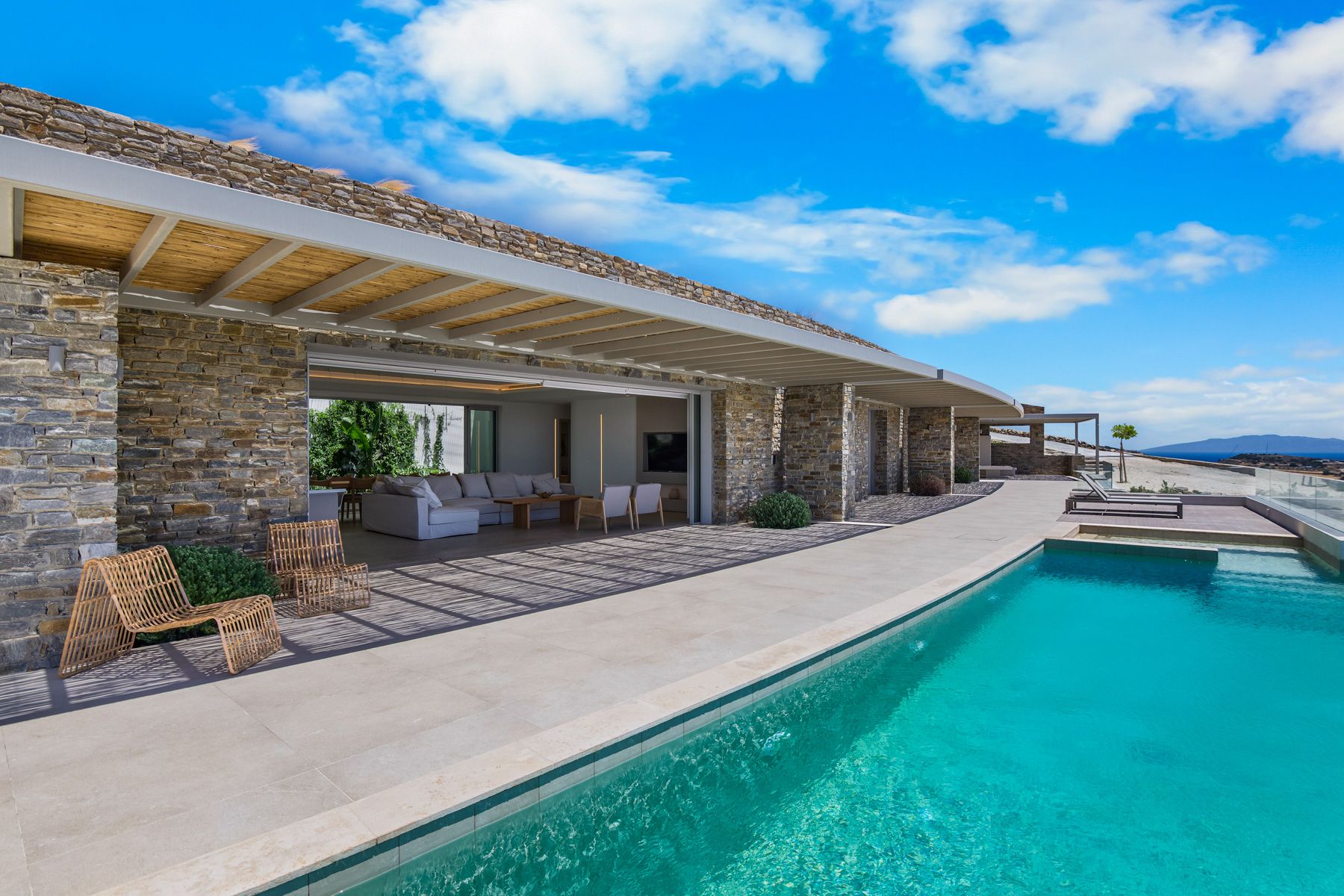 Villa Prisma Naoussa Paros: 5-Bedroom Sea View Villa with Private Pool and Spa in Paros