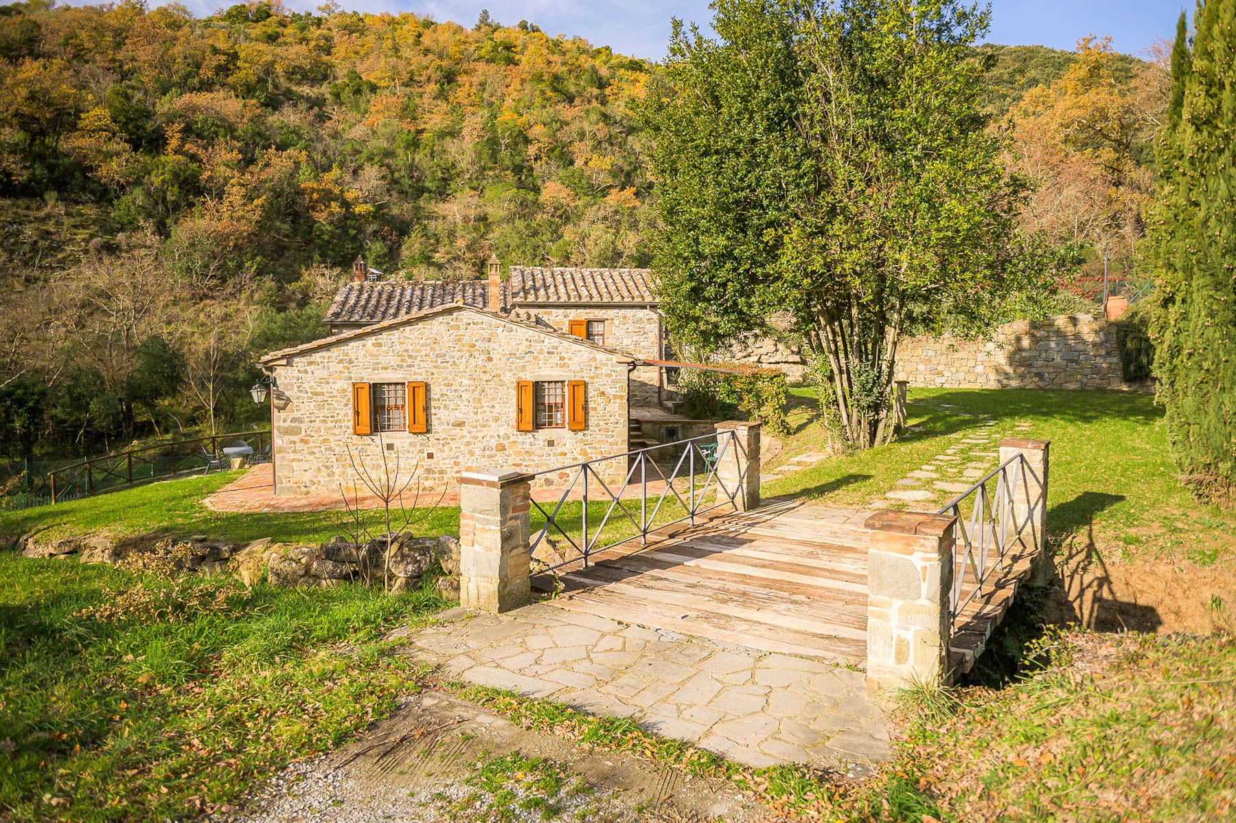 Villa Quercia Bagnoro Arezzo: 6-Bedroom Tuscan Countryside Retreat with Spa Near Cortona,