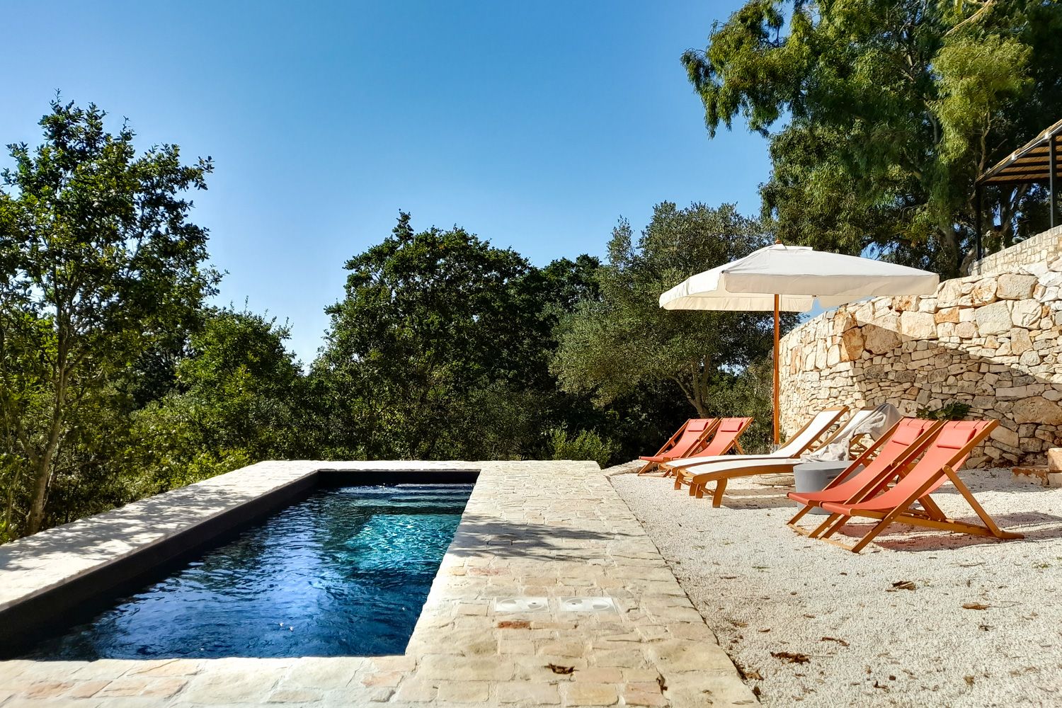 Villa Riccio Carbonara Bari: 4-Bedroom Trulli with Private Pool and Spa in Puglia’s Itria