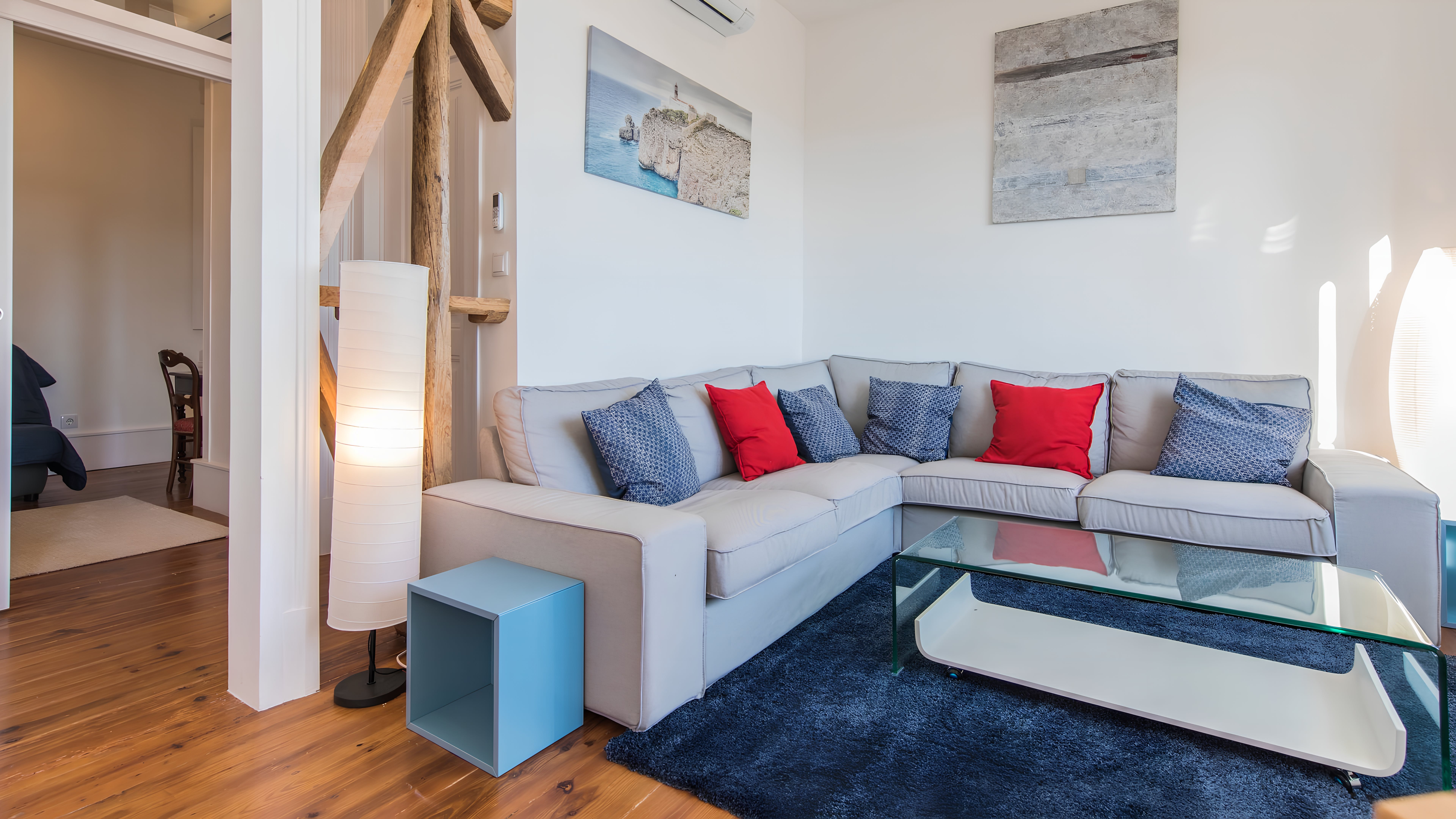Villa Safira Alcântara Santa Clara: Luxury 4-Bedroom Apartment with Sea Views and Air-Con, Santa Clara Lisbon