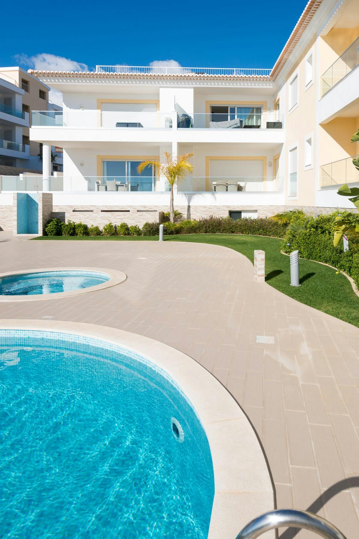 Villa Safira Porto Mós Lagos: Luxury 2-Bedroom Apartment with Hot Tub and Sea Views, Lagos Algarve