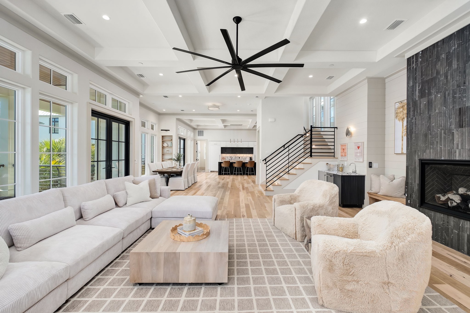 Villa Safira Seagrove Beach: Luxury 8-Bedroom Villa with Private Pool and Sea Views, Walton County