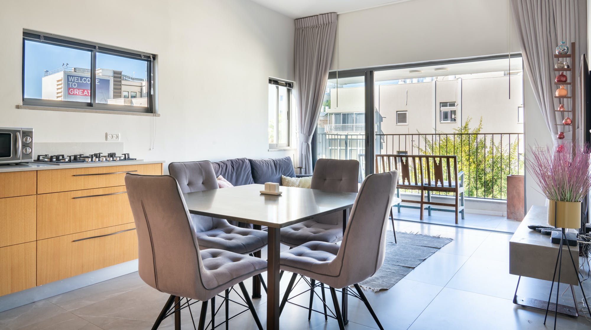 Villa Safran Afeka Tel Aviv: Luxury 2-Bedroom Apartment with Air-Con and Family-Friendly Comfort in Old North Tel Aviv