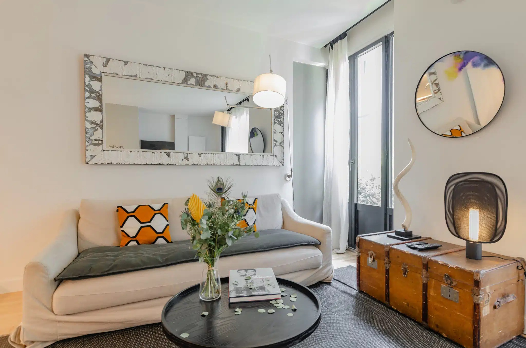 Villa Safran Archives Le Marais 1311429: Luxury 2-Bedroom Apartment with Private Patio and Air-Con, Le Marais Paris