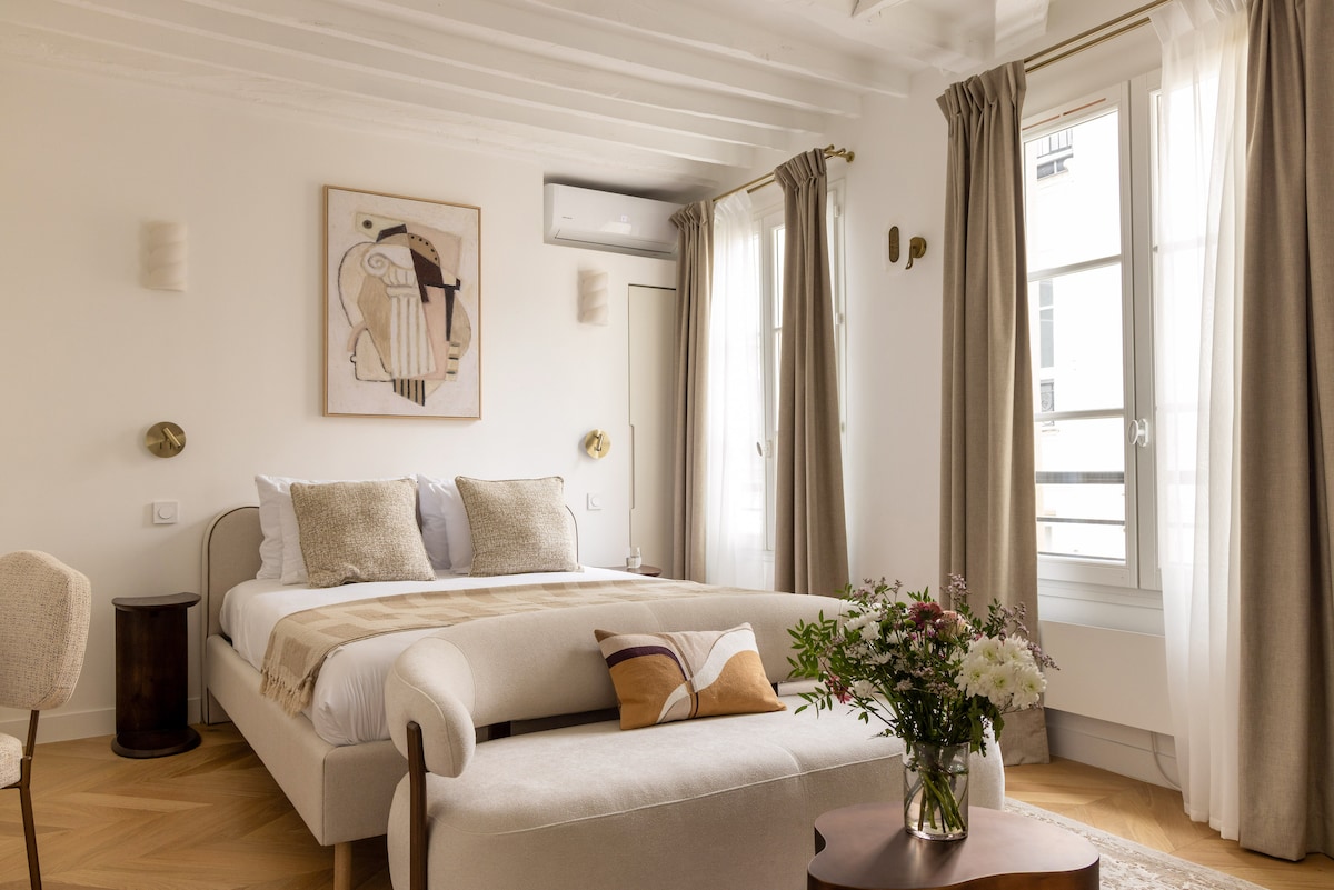 Villa Llevant Rue Pastourelle Le Marais: Luxury 1-Bedroom Apartment with Air-Con in Le Marais, Paris