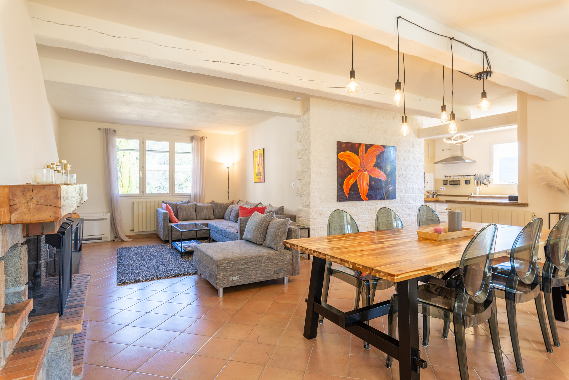 Villa Safran Aurel Vaucluse: Luxury 4-Bedroom Villa with Private Pool and Spa, Vaucluse Provence