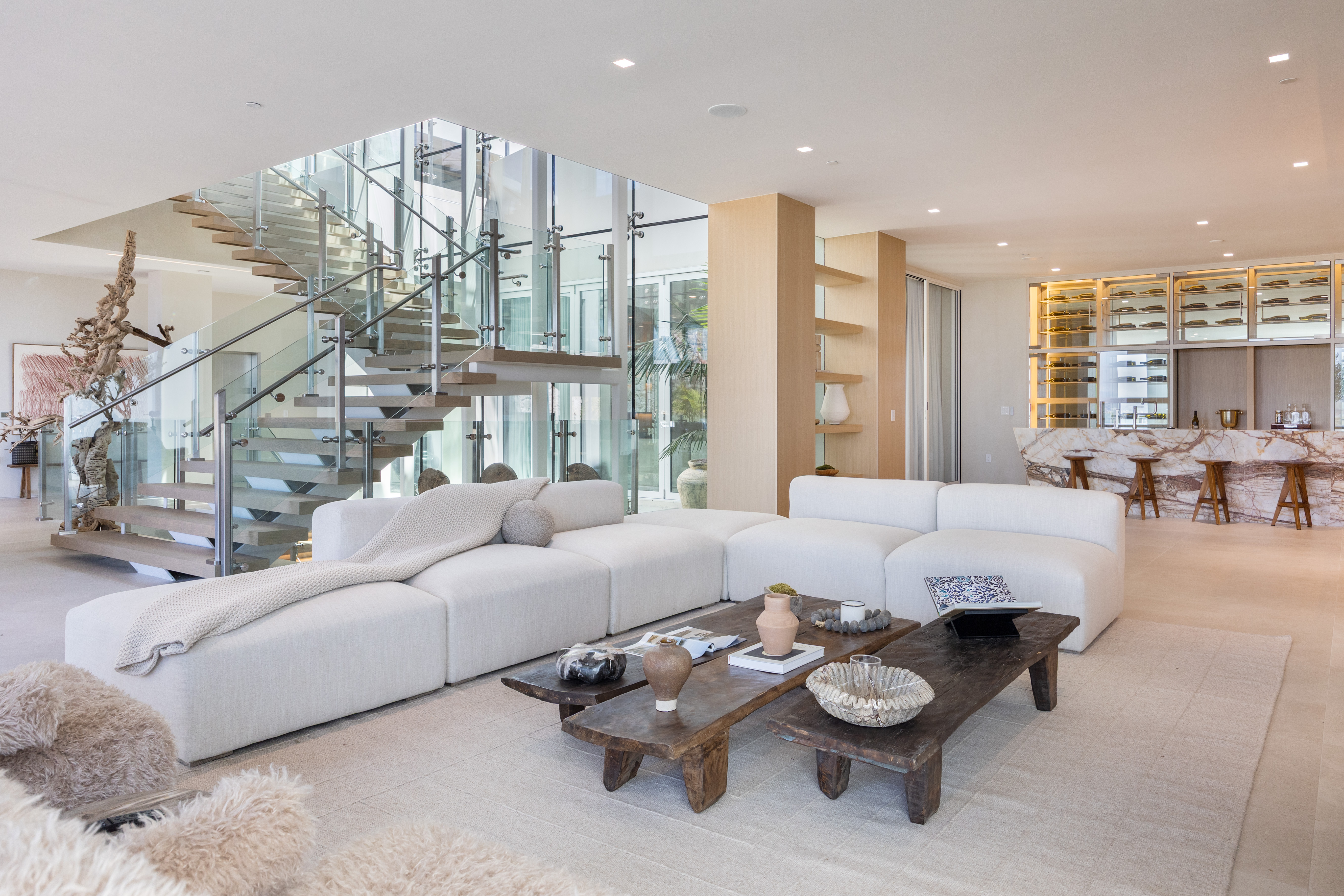 Villa Safran Benedict Canyon Beverly Hills 1424313: Luxury 5-Bedroom Villa with Pool, Hot Tub, and Spa in Beverly Hills
