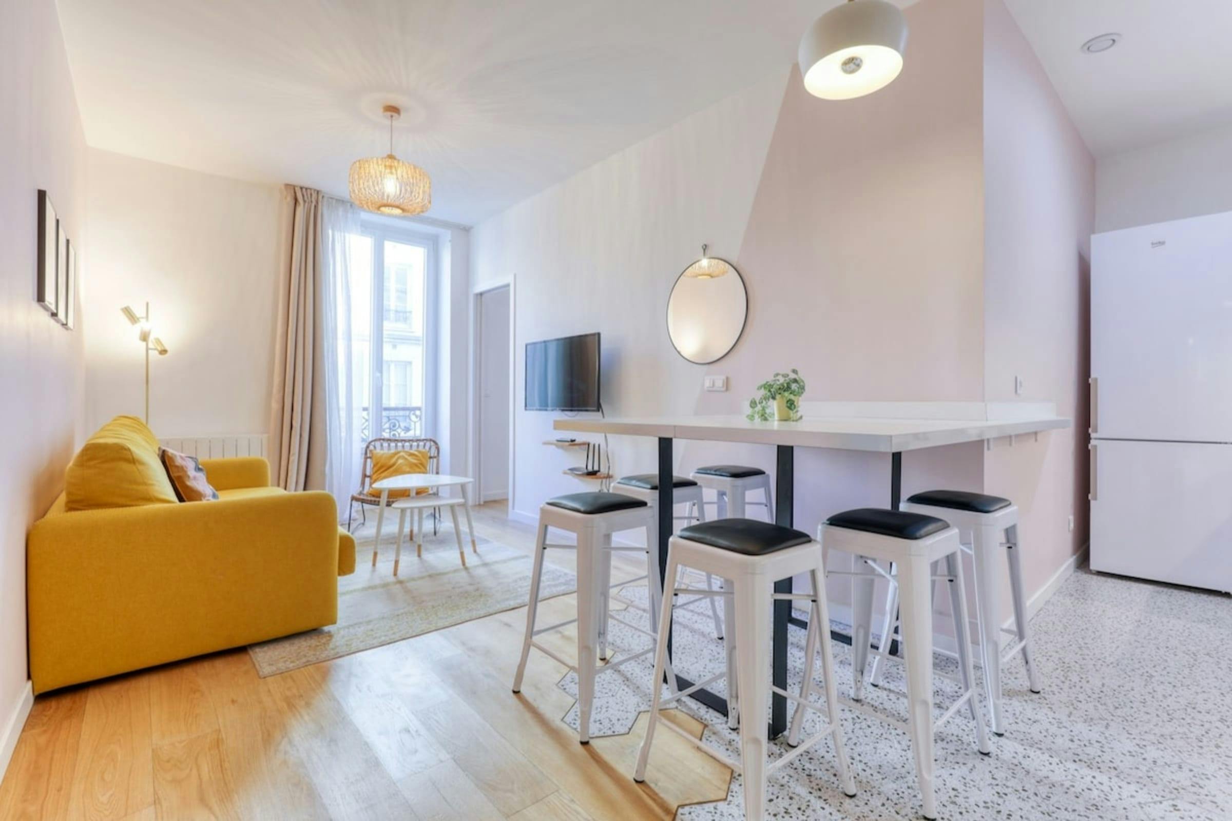 Villa Safran Bercy Bastille 1311076: Chic 2-Bedroom Townhouse Apartment Rental with Family-Friendly Features in Bastille – Bercy, Paris
