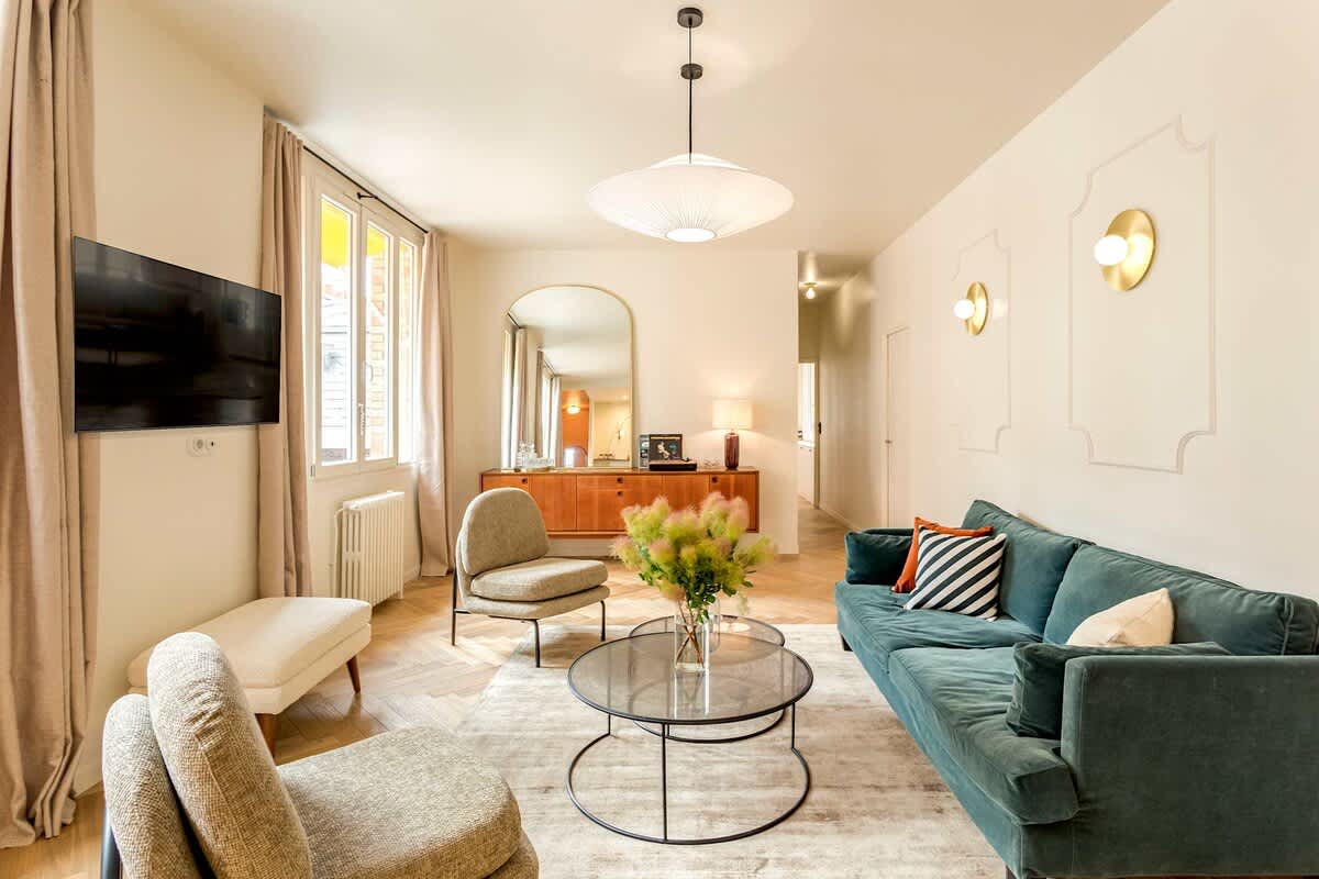 Villa Safran Bonne Nouvelle Paris 1429849: Luxury 3-Bedroom Apartment with Spa and Private Parking, Grands Boulevards Paris