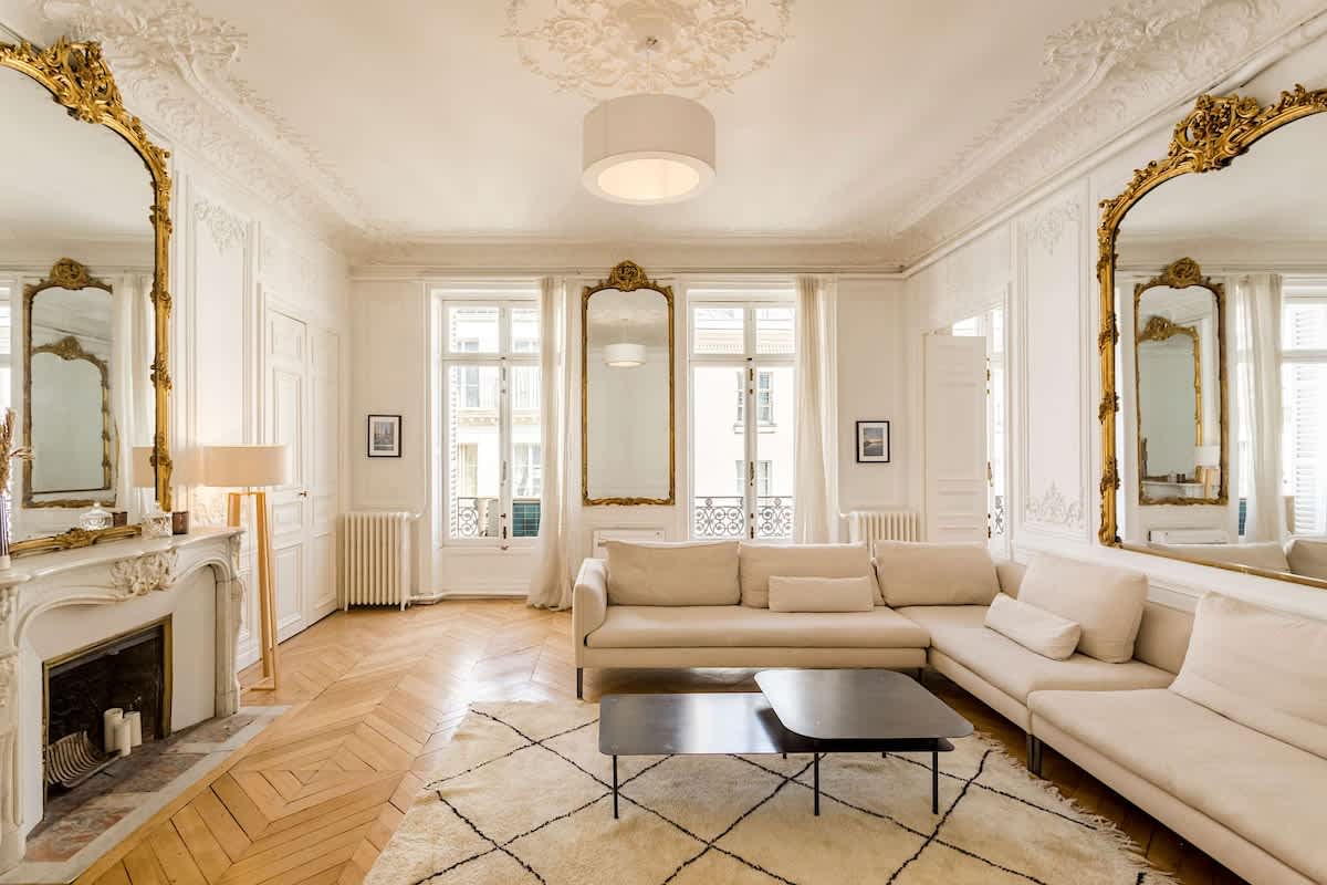 Villa Safran Bonne Nouvelle Paris 1429867: Luxury 3-Bedroom Apartment with Fireplace and Spa, Grands Boulevards Paris