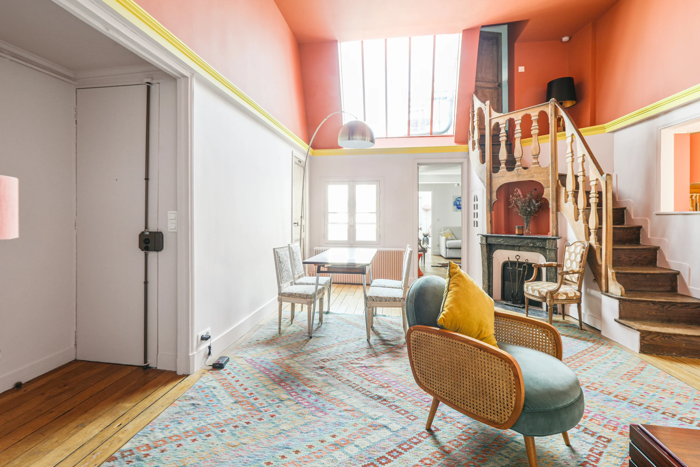Villa Safran Bonne Nouvelle Paris 20490: Luxury 2-Bedroom Apartment with Spa and Balcony, Grands Boulevards Paris
