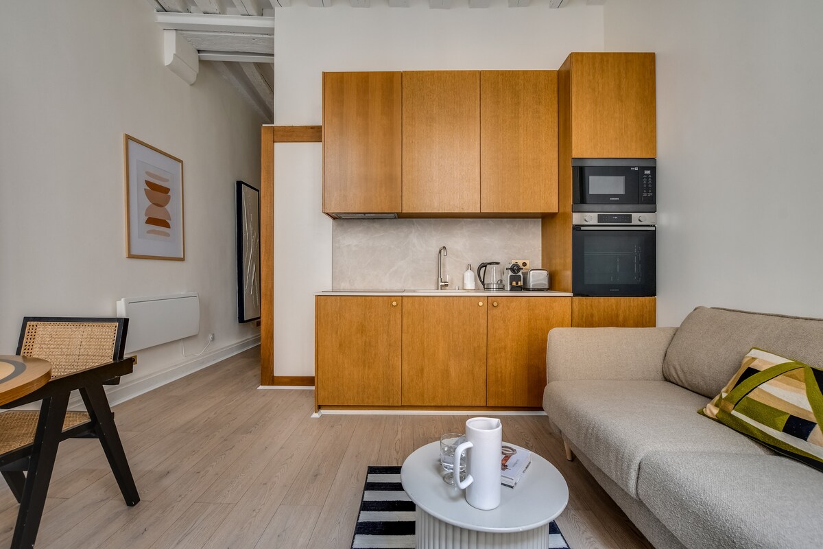Villa Safran Bourse Paris: Luxury 1-Bedroom Apartment with Spa and Family-Friendly Features, Louvre – Palais Royal Paris