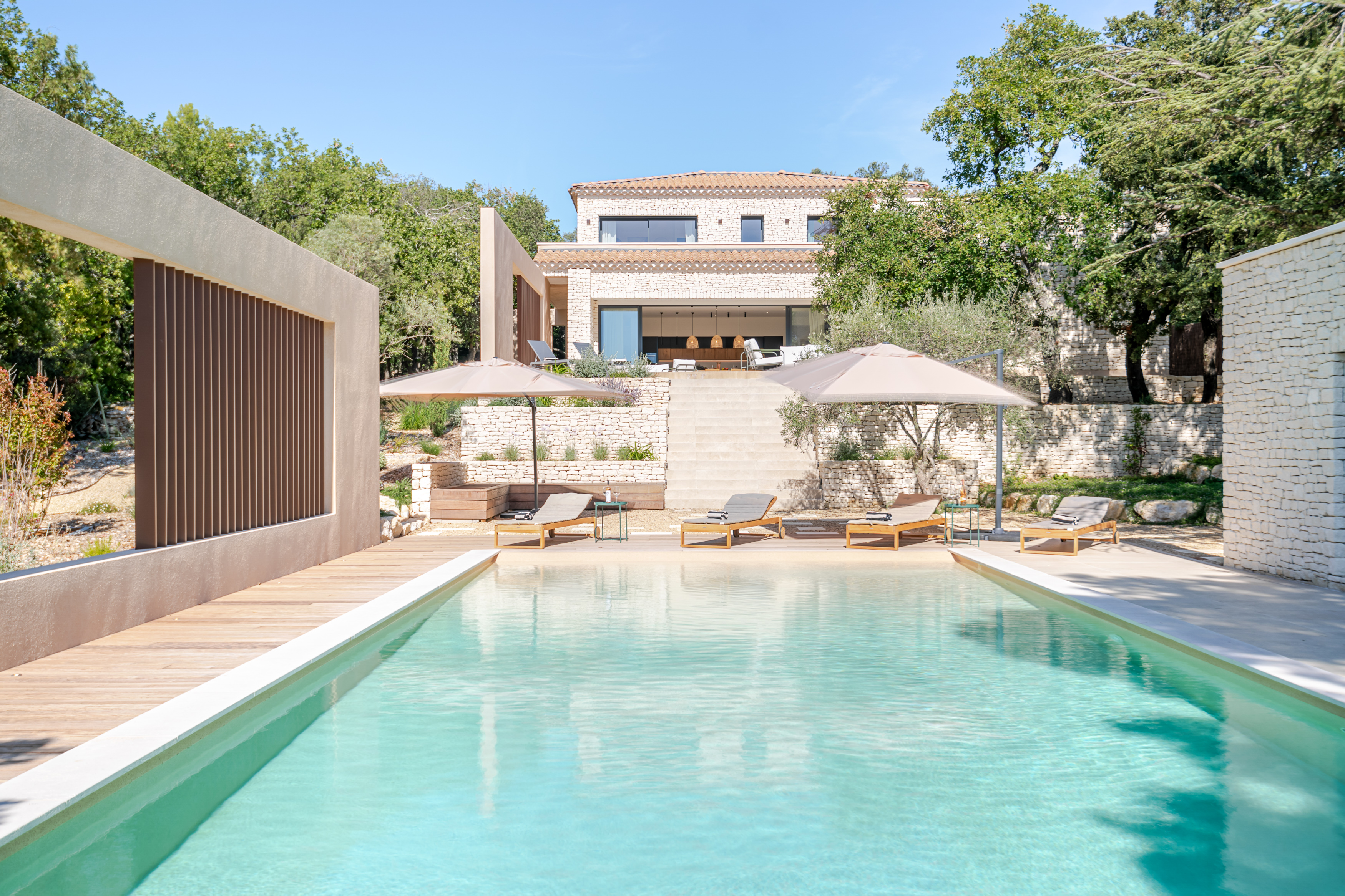 Villa Safran Cabrières Vaucluse 1417945: Luxury 5-Bedroom Villa with Heated Pool and Spa in Vaucluse, Provence