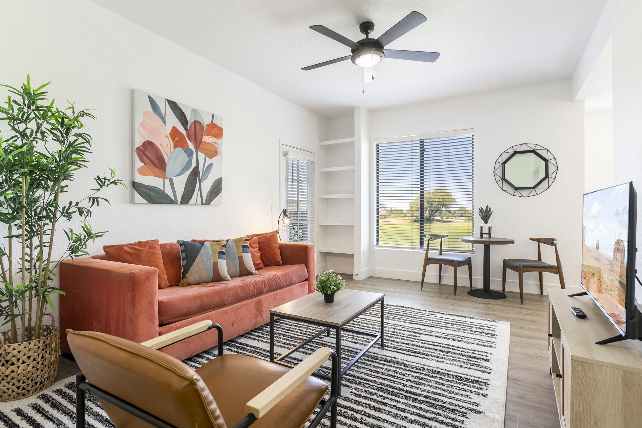Villa Safran Camelback Phoenix: Luxury 4-Bedroom Apartment with Pool and Spa, Paradise Valley