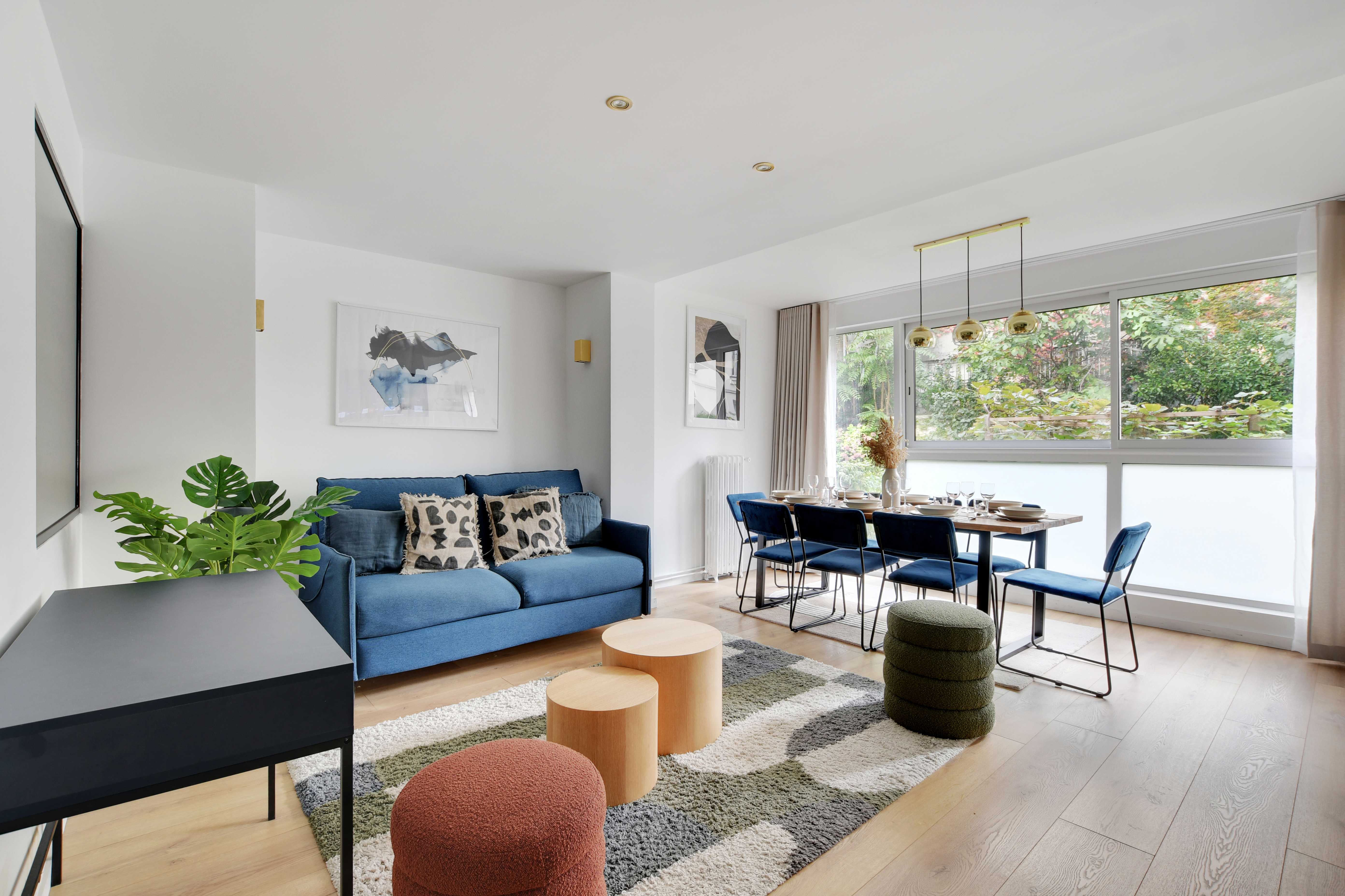 Villa Ivoire Square Jules Ferry Père Lachaise – Charonne: Spacious 3-Bedroom Luxury Apartment with Spa and Private Entrance in Père Lachaise Charonne