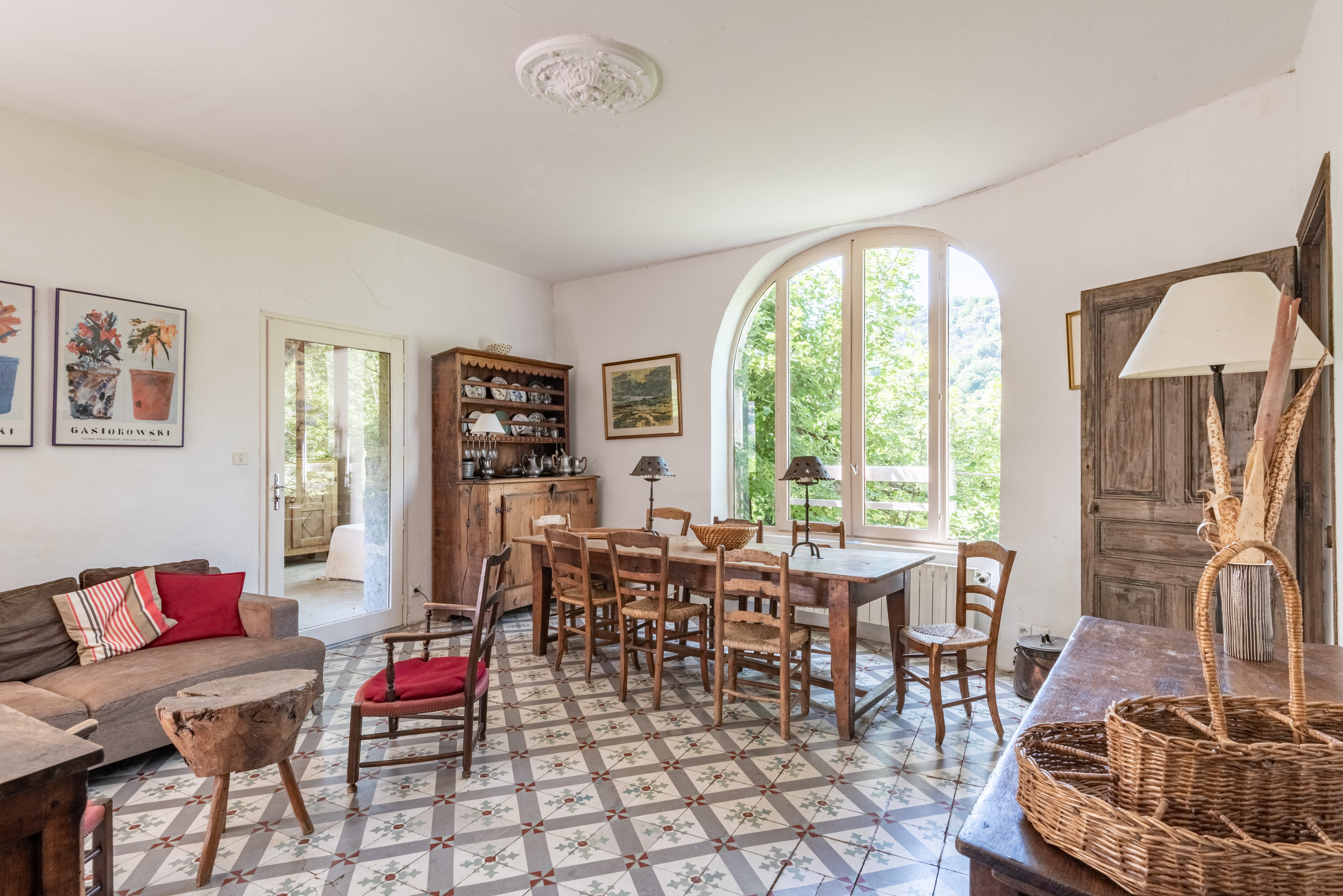 Villa Safran Chassiers Ardèche: Luxury 5-Bedroom Apartment with Spa and Private Parking, Ardèche France