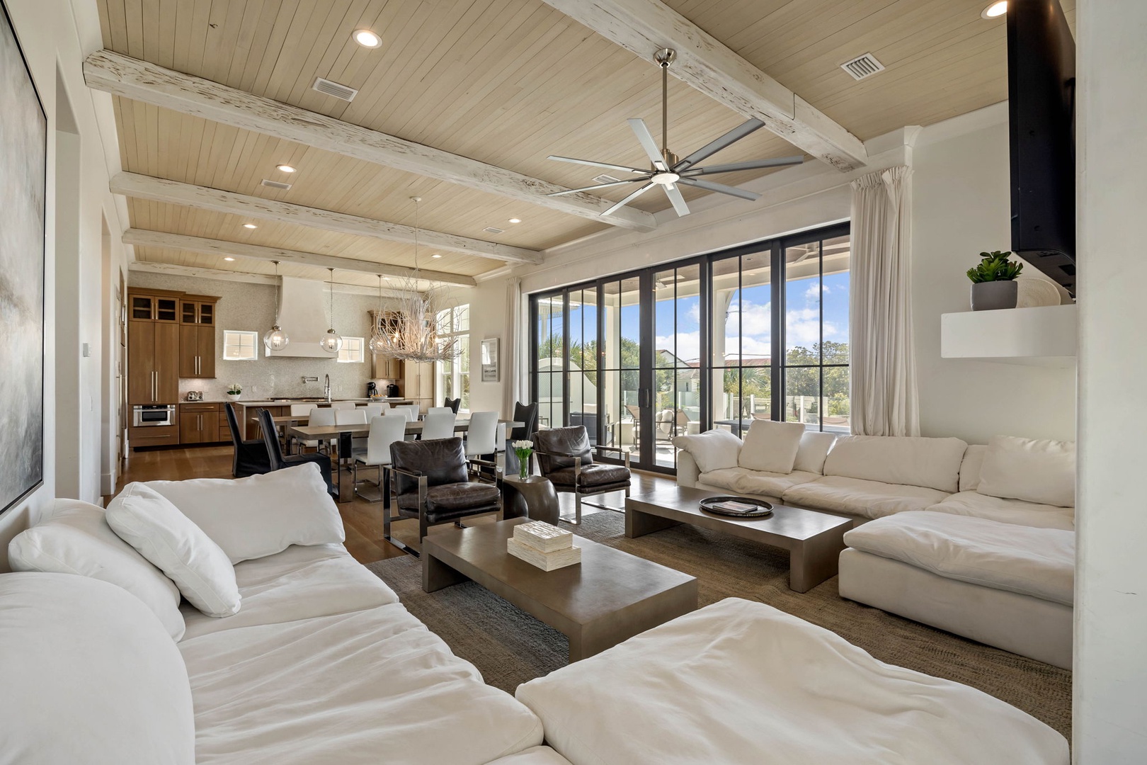 Villa Safran Deer Lake Walton: Luxury 8-Bedroom Villa with Private Pool and Seaview in Walton County