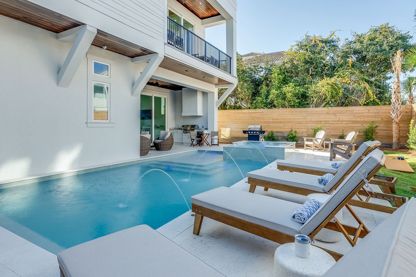 Villa Safran DeerLake SantaRosa: Luxury 9-Bedroom Villa with Private Pool and Seaview, Walton County Florida