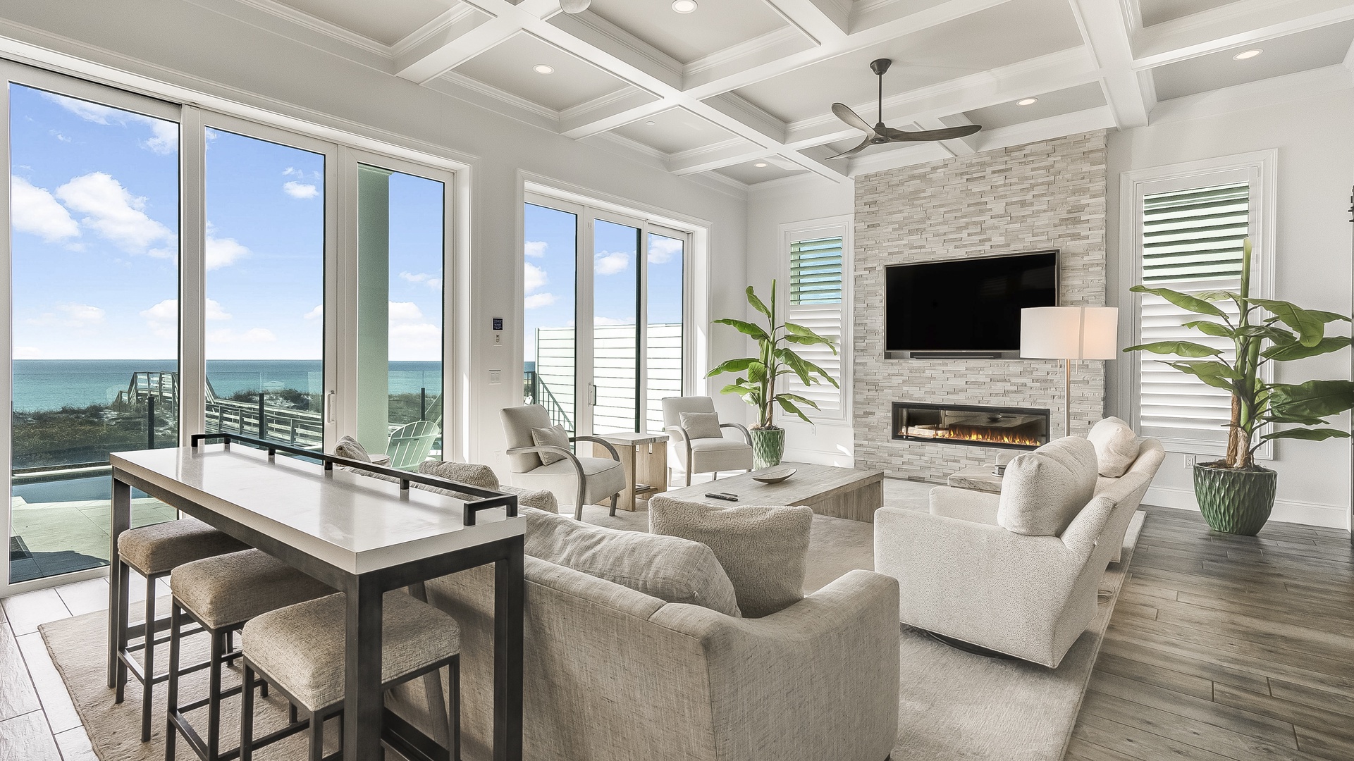 Villa Kokkino Marco Island Florida: Luxury 8-Bedroom Villa with Private Pool and Beachfront in Walton County