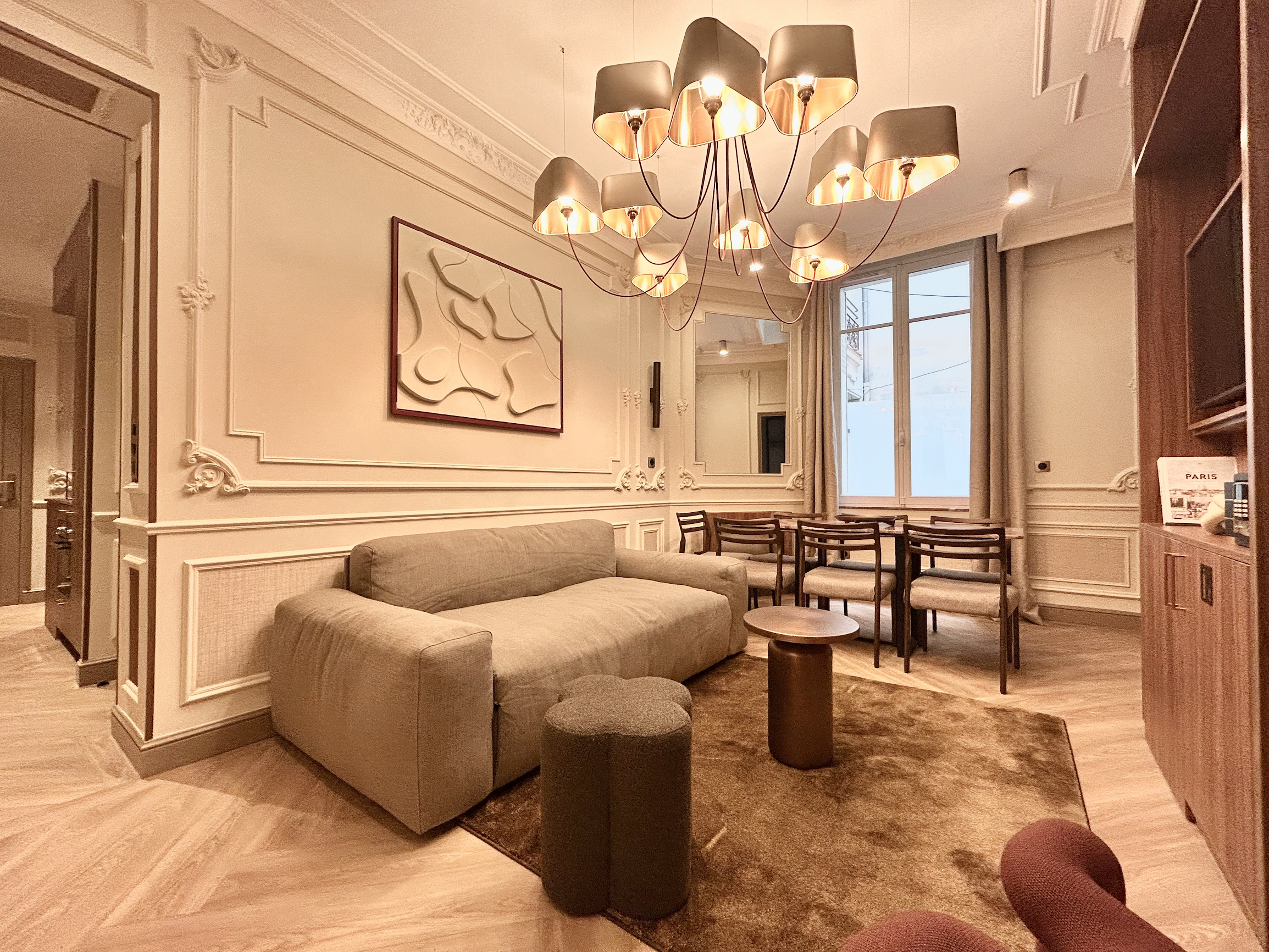 Villa Safran Étoile Paris 1249528: Luxury 3-Bedroom Apartment with Spa and Air-Con, Arc de Triomphe Paris
