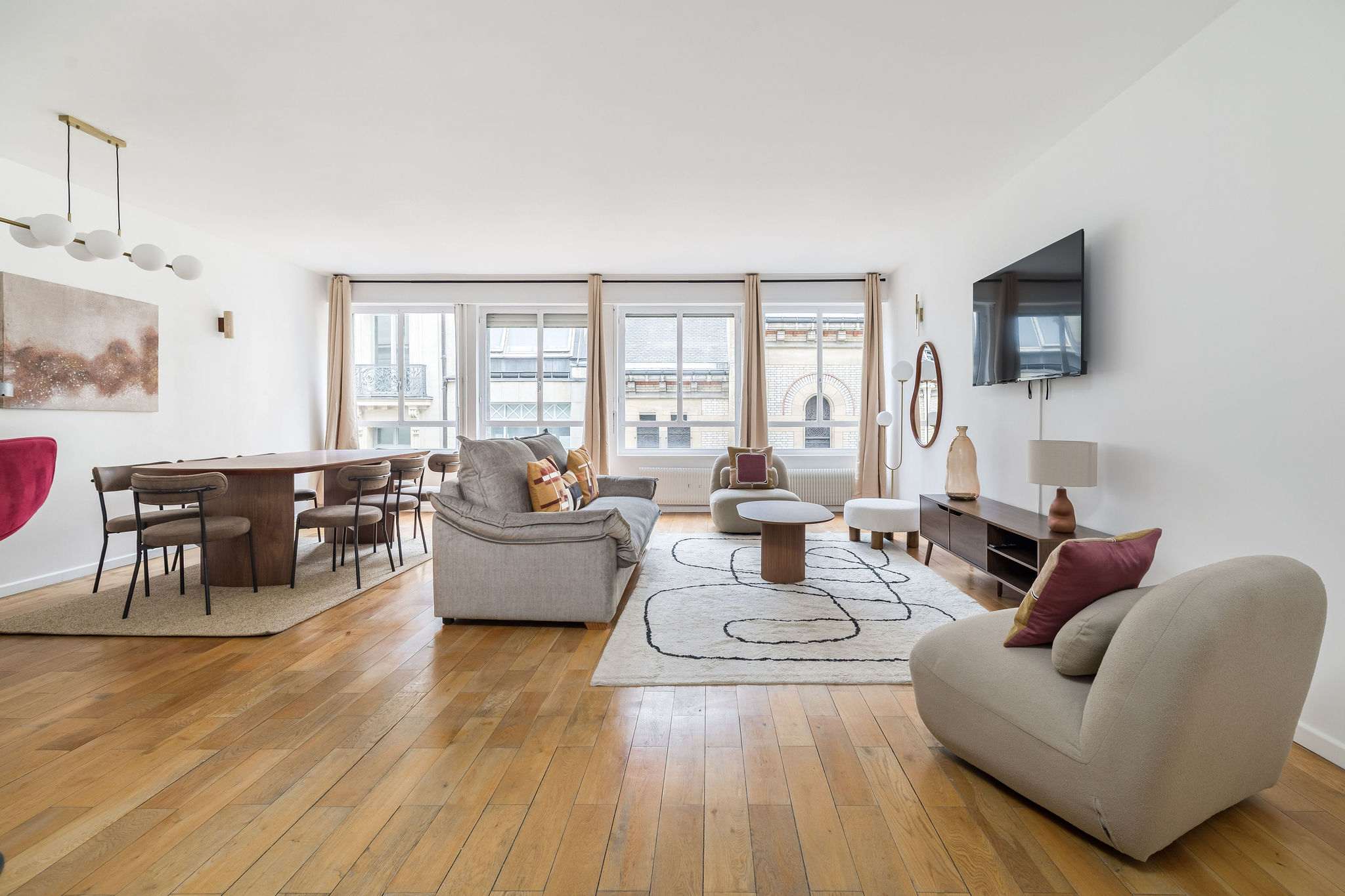 Villa Safran Étoile Paris 1467042: Spacious 3-Bedroom Apartment with Spa and Parking, Arc de Triomphe – Champs-Élysées